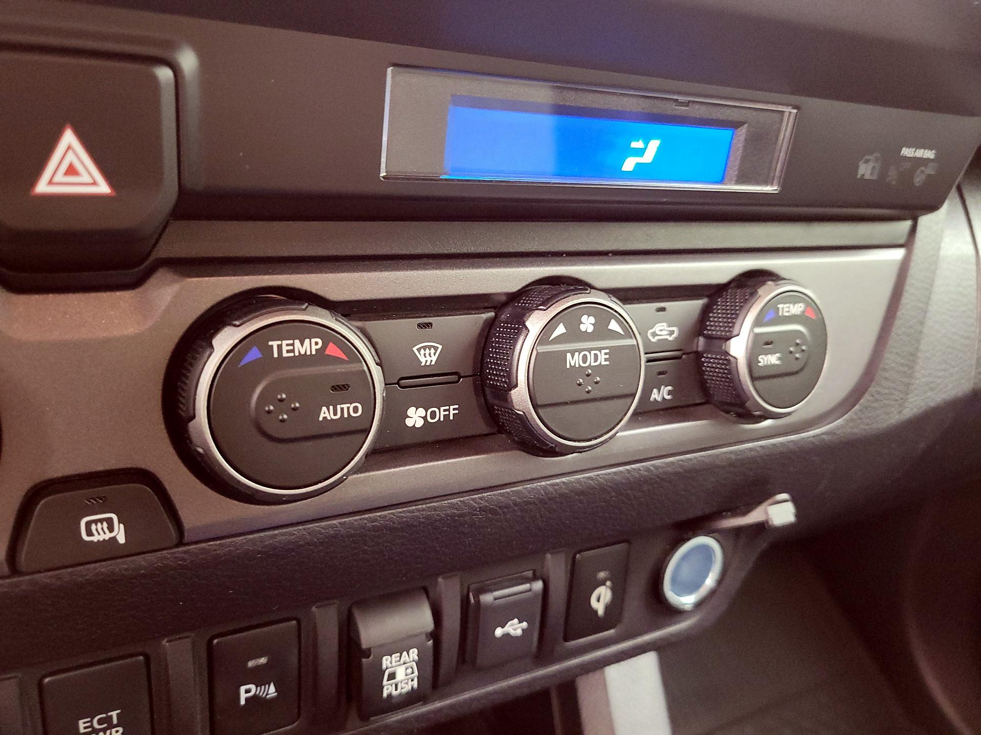 Thumbnail: 2021 Toyota Tacoma - 16