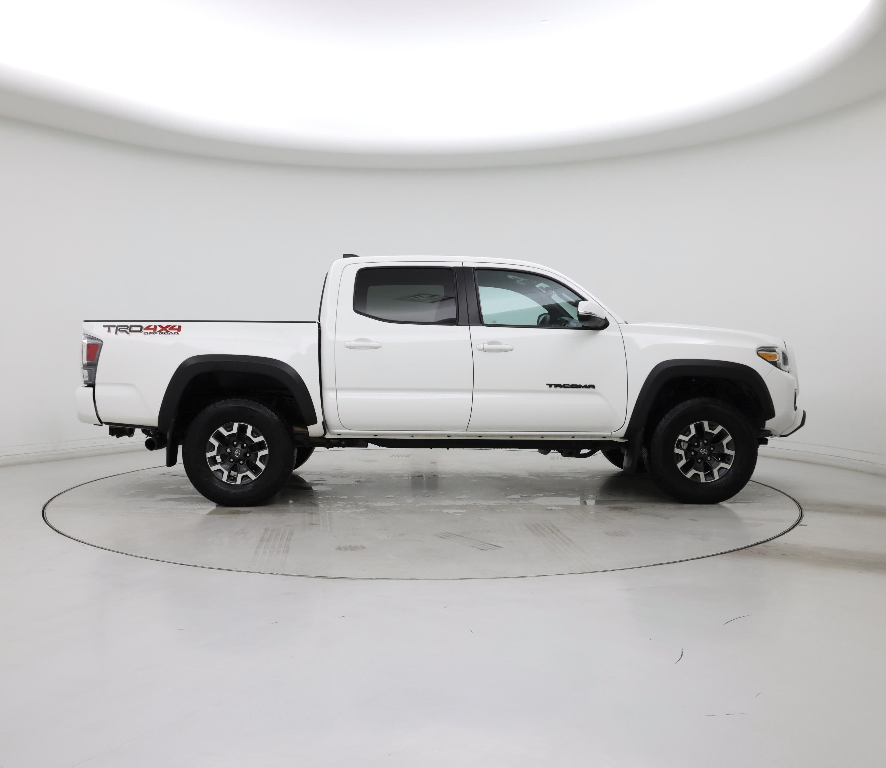 Thumbnail: 2021 Toyota Tacoma - 7