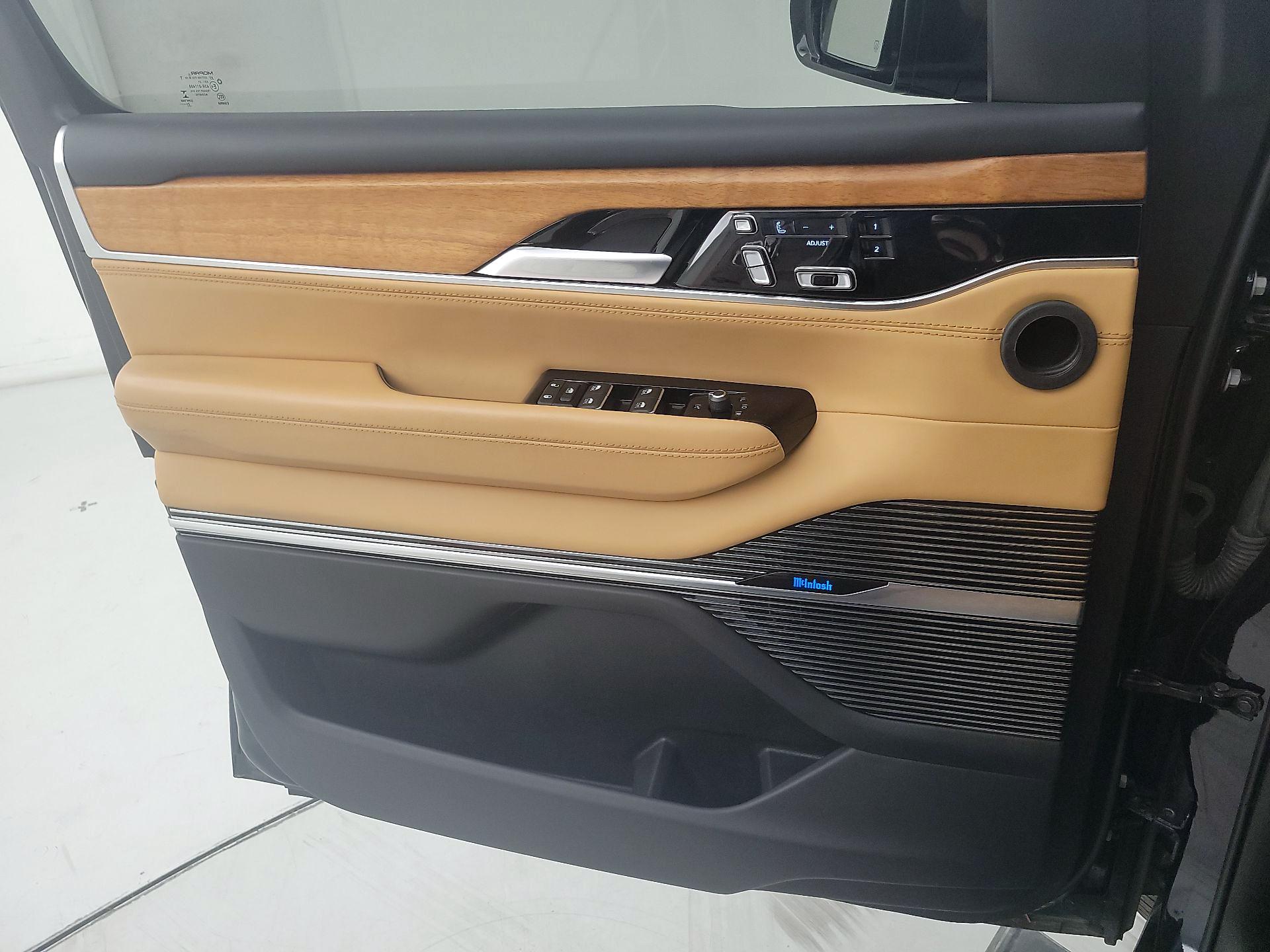 Thumbnail: 2023 Jeep Grand Wagoneer - 12