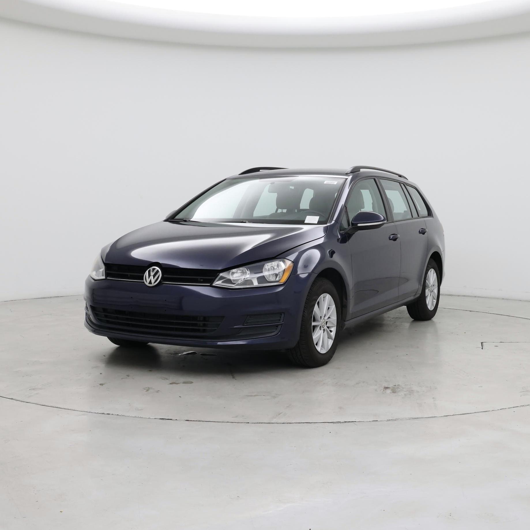 Thumbnail: 2016 Volkswagen Golf - 4