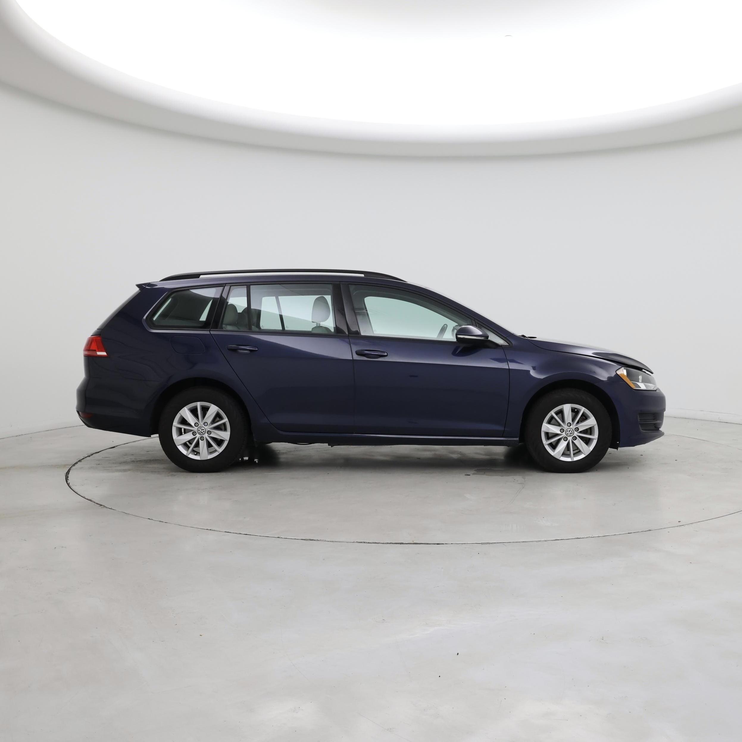 Thumbnail: 2016 Volkswagen Golf - 7