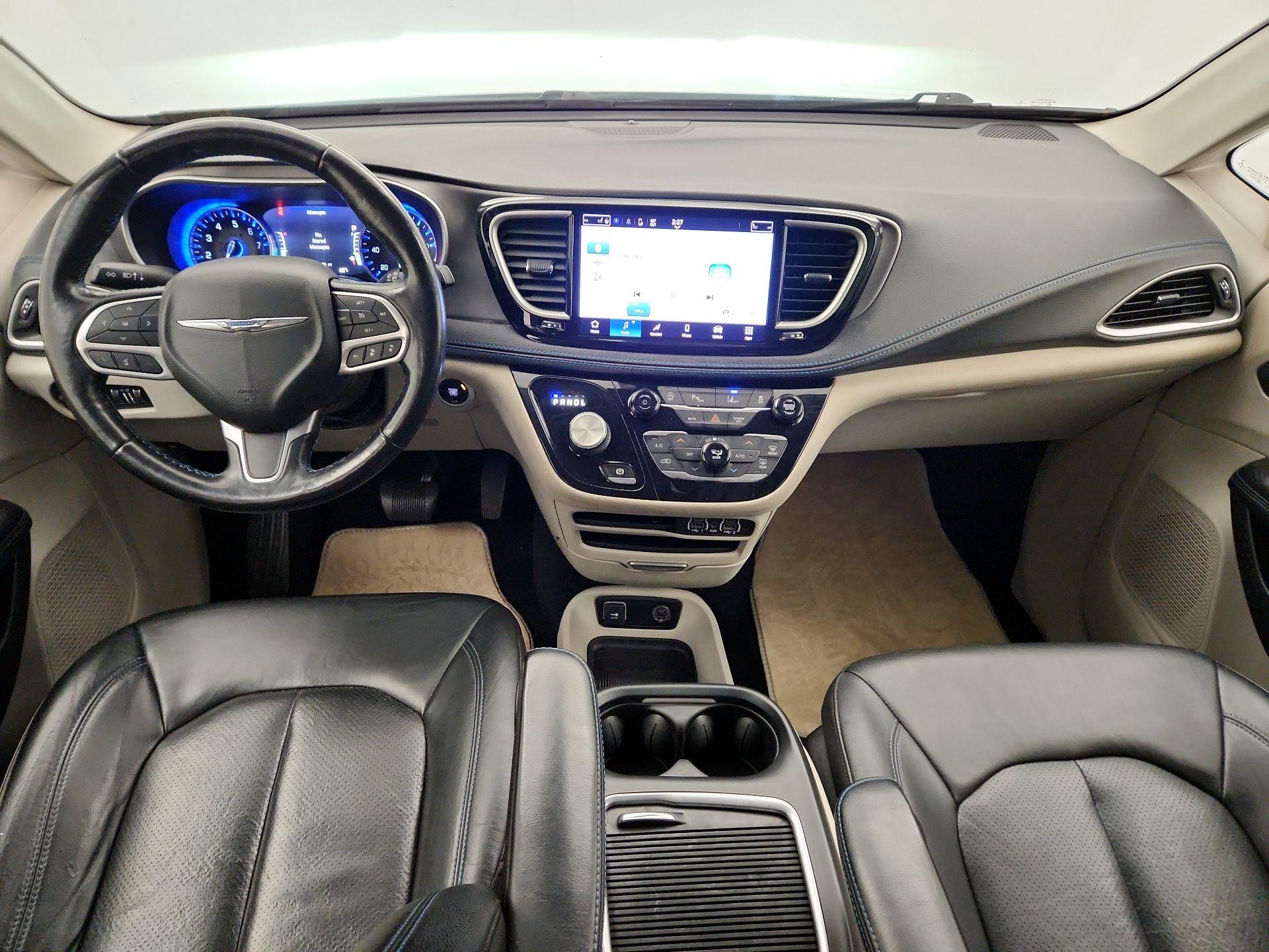 Thumbnail: 2021 Chrysler Pacifica - 9