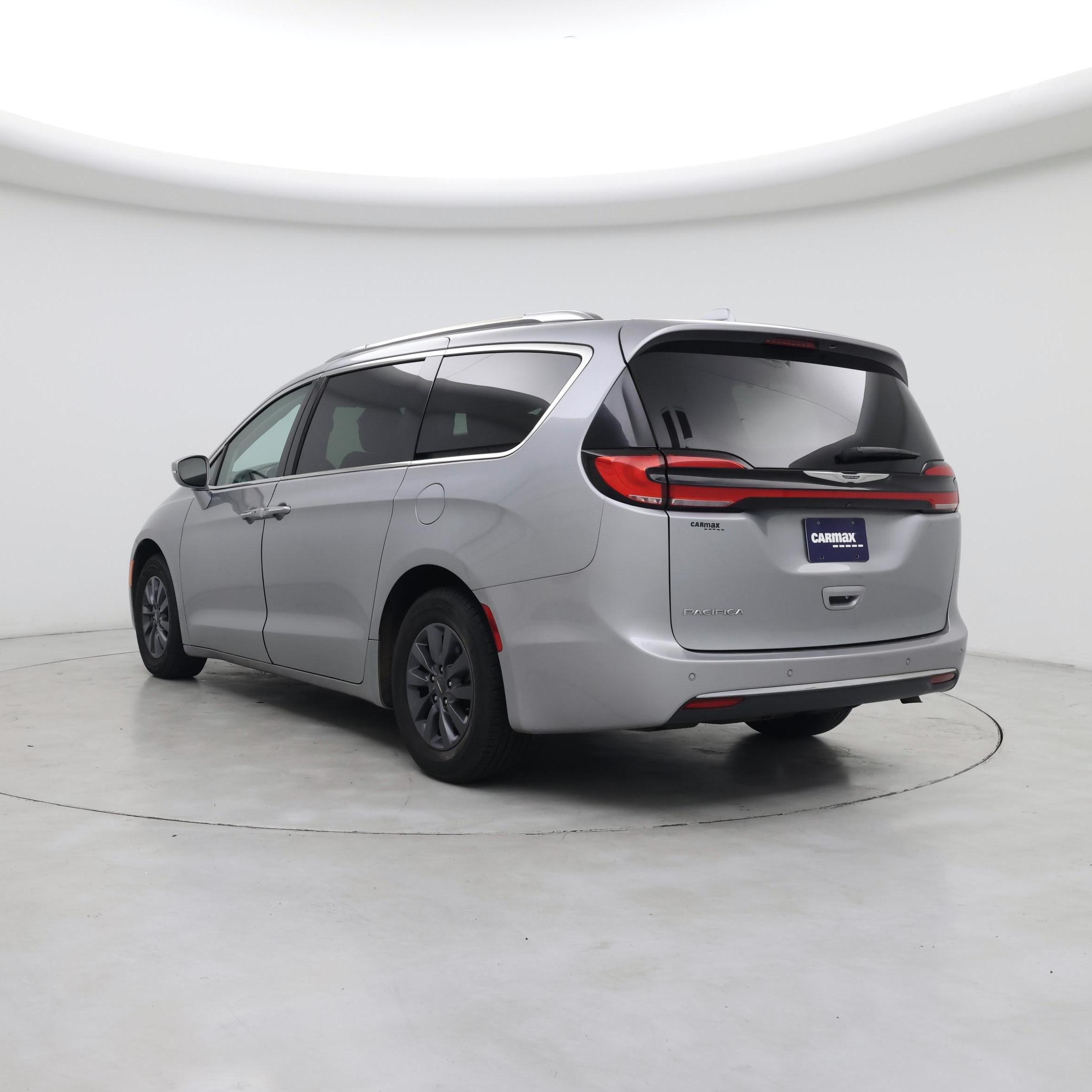 Thumbnail: 2021 Chrysler Pacifica - 2