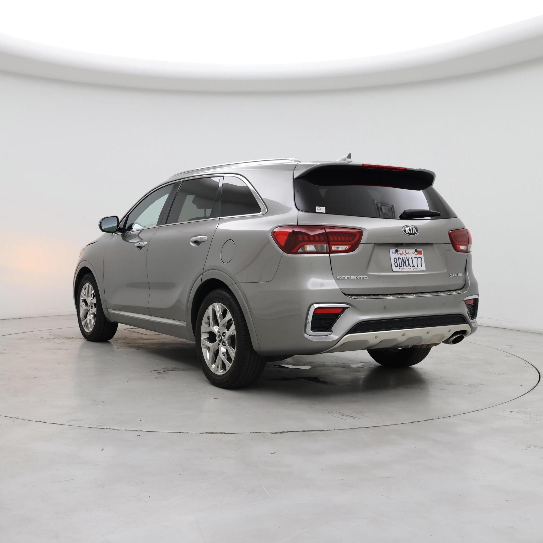 Thumbnail: 2019 Kia Sorento - 2