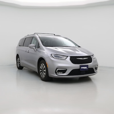 Silver 2021 Chrysler Pacifica Touring L