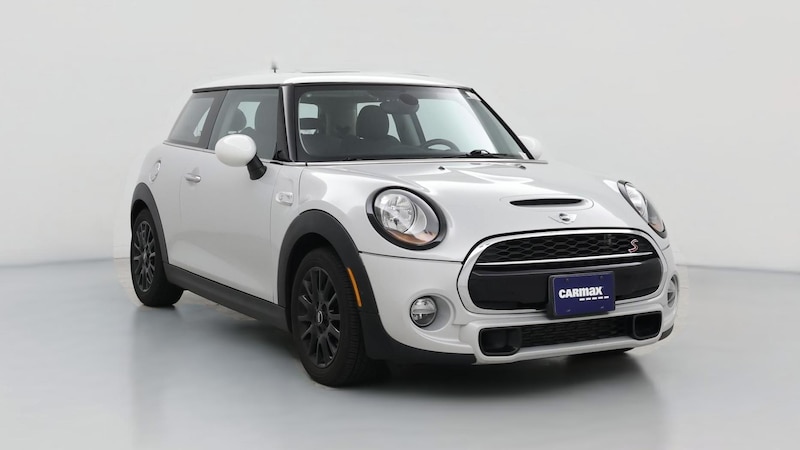 2015 MINI Cooper Hardtop S Hero Image