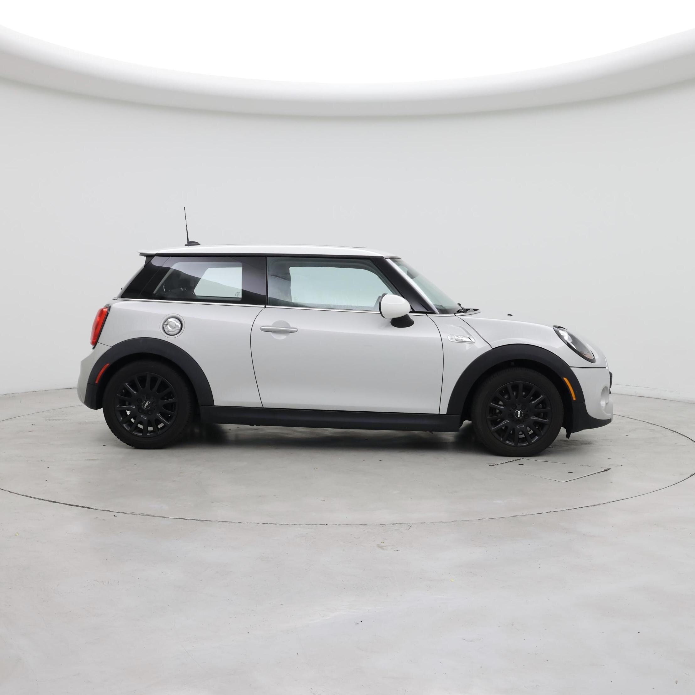 Thumbnail: 2015 MINI Cooper Hardtop - 7