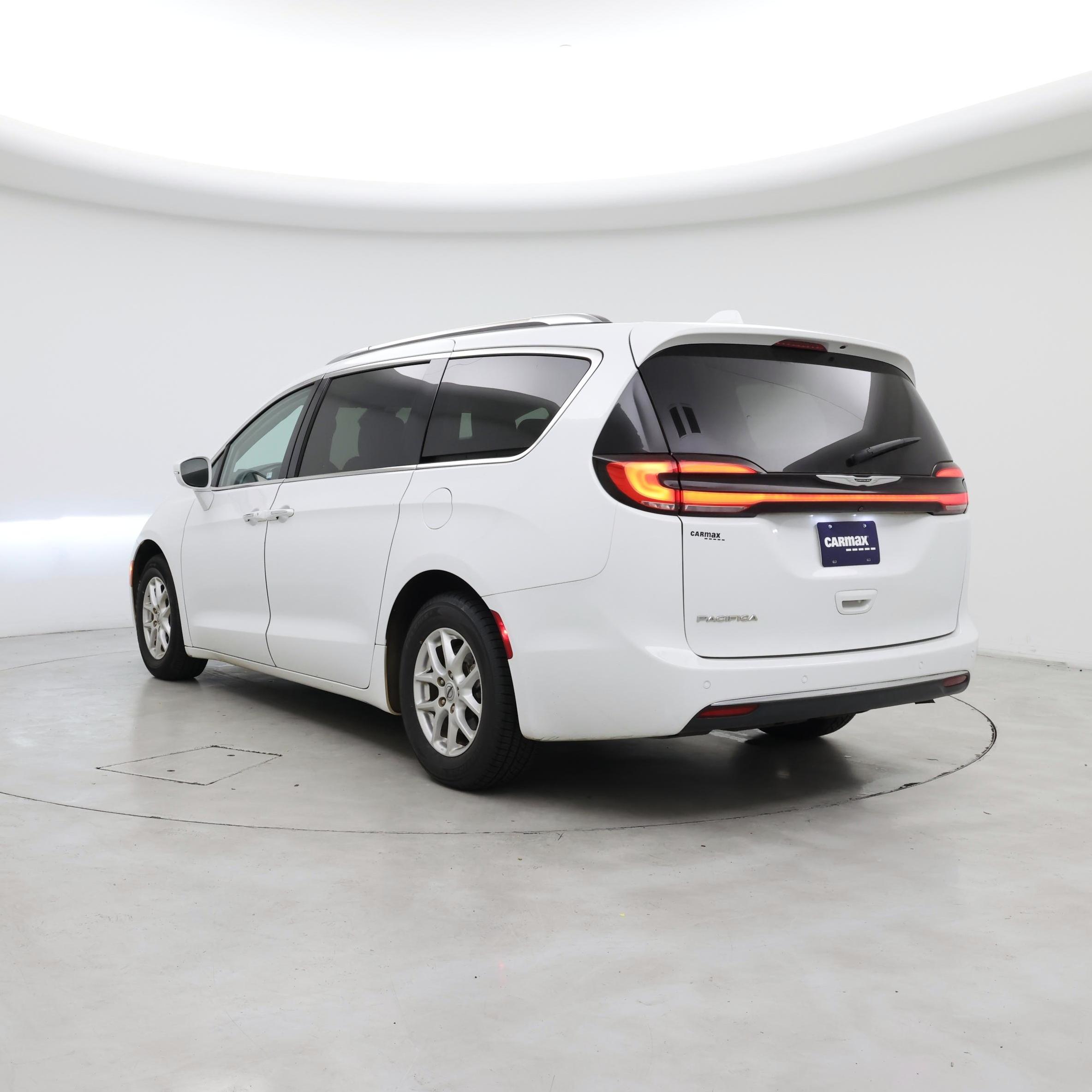 Thumbnail: 2021 Chrysler Pacifica - 2