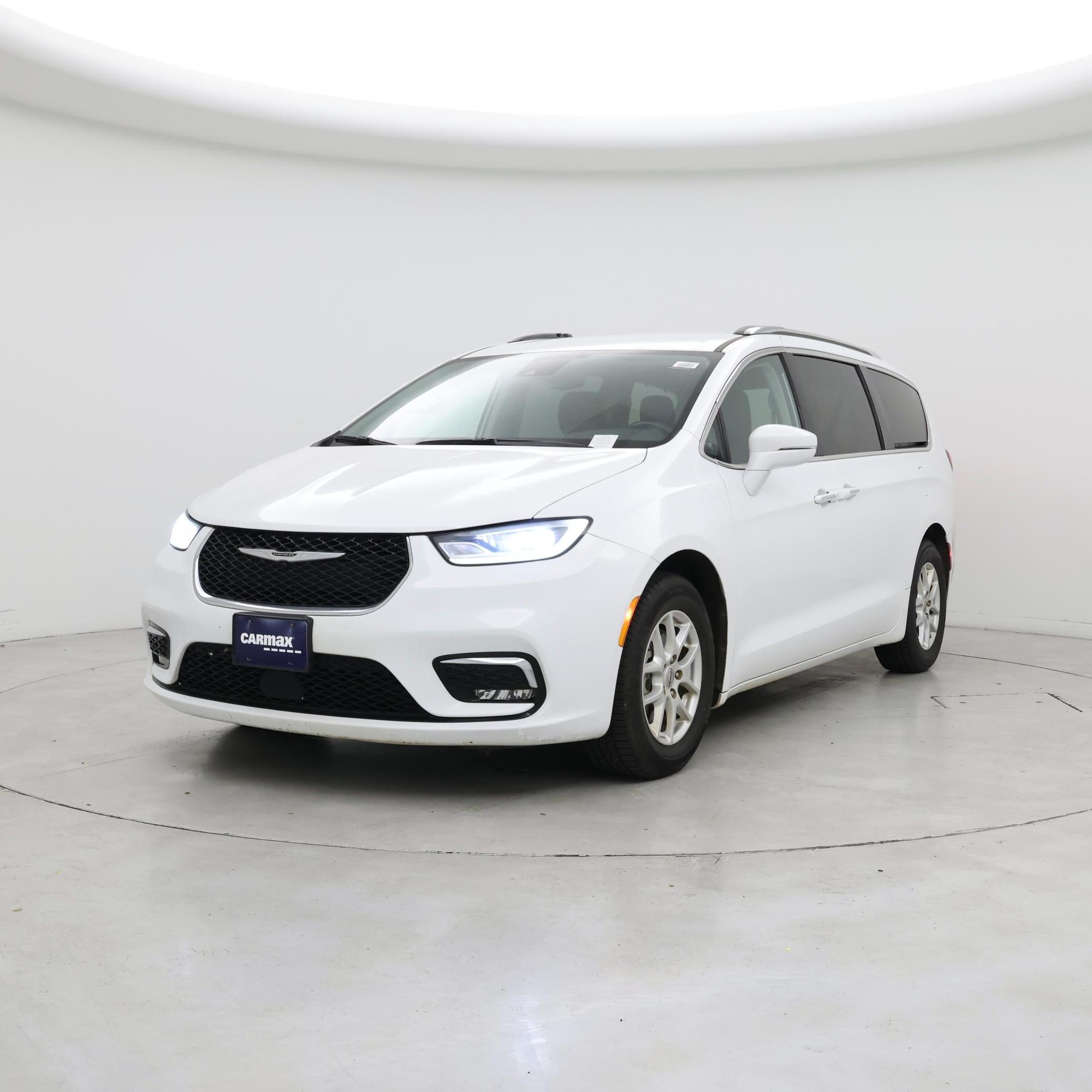 Thumbnail: 2021 Chrysler Pacifica - 4