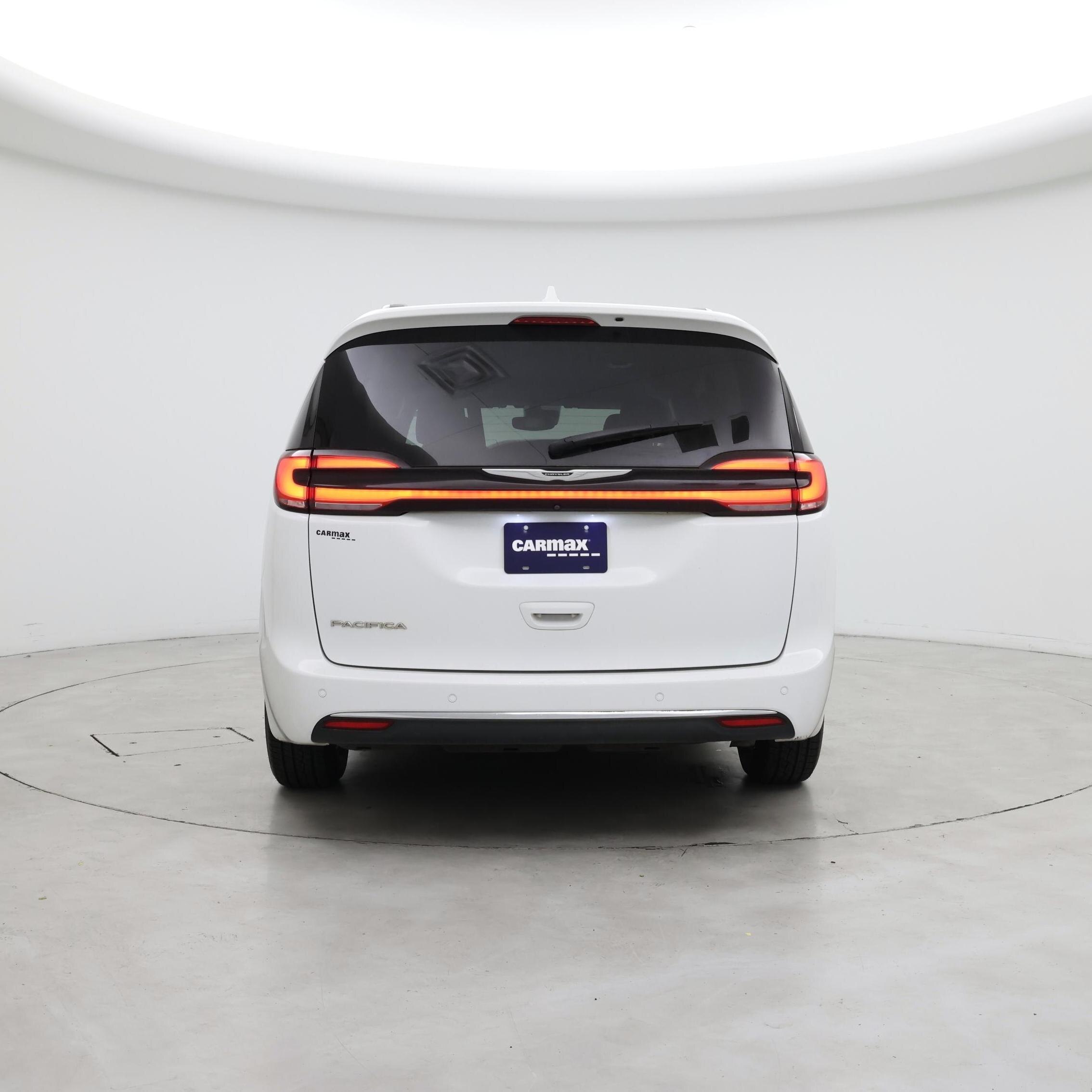Thumbnail: 2021 Chrysler Pacifica - 6