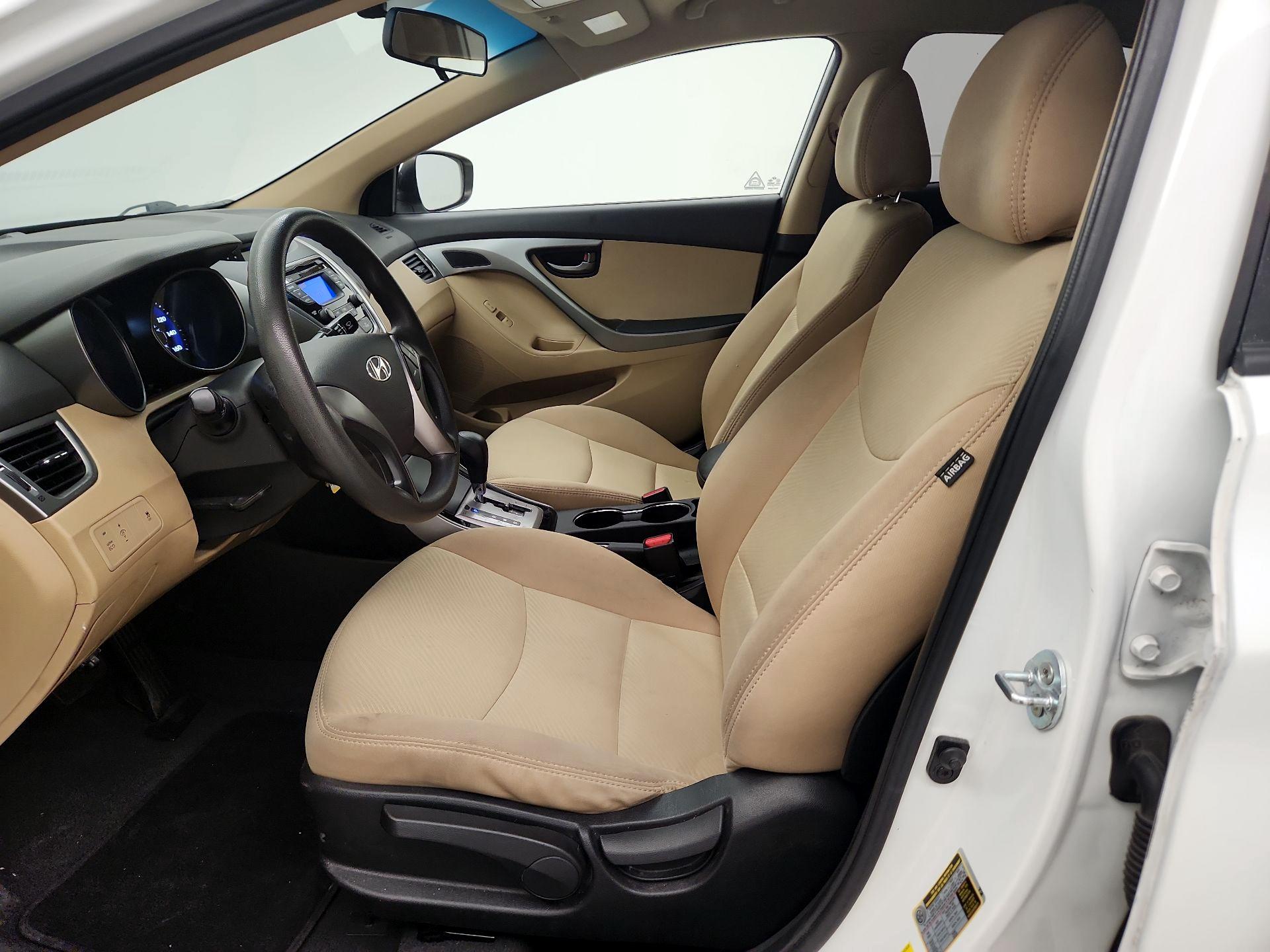 Thumbnail: 2013 Hyundai Elantra - 11