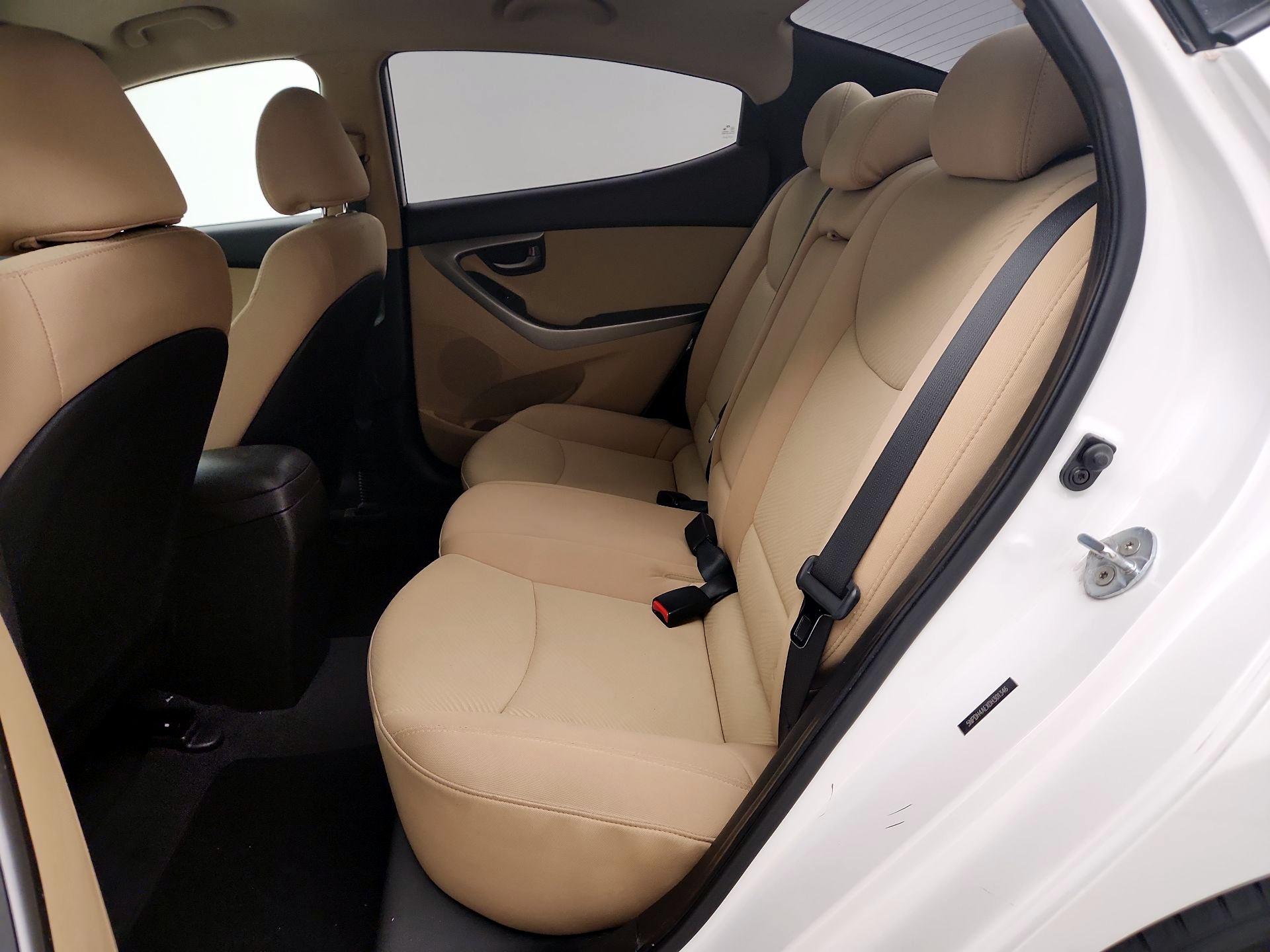 Thumbnail: 2013 Hyundai Elantra - 18