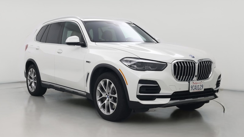 2022 BMW X5 xDrive45e Hero Image