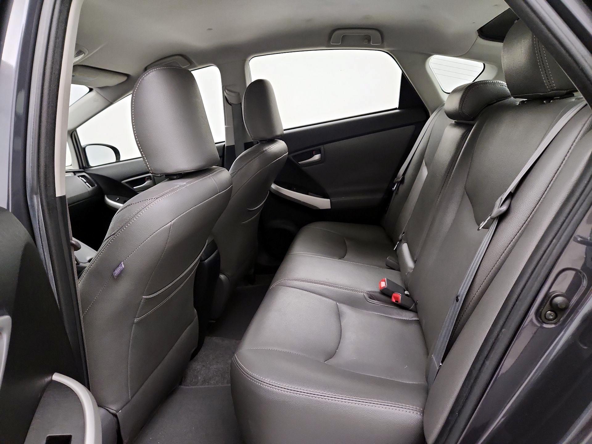 Thumbnail: 2014 Toyota Prius - 18