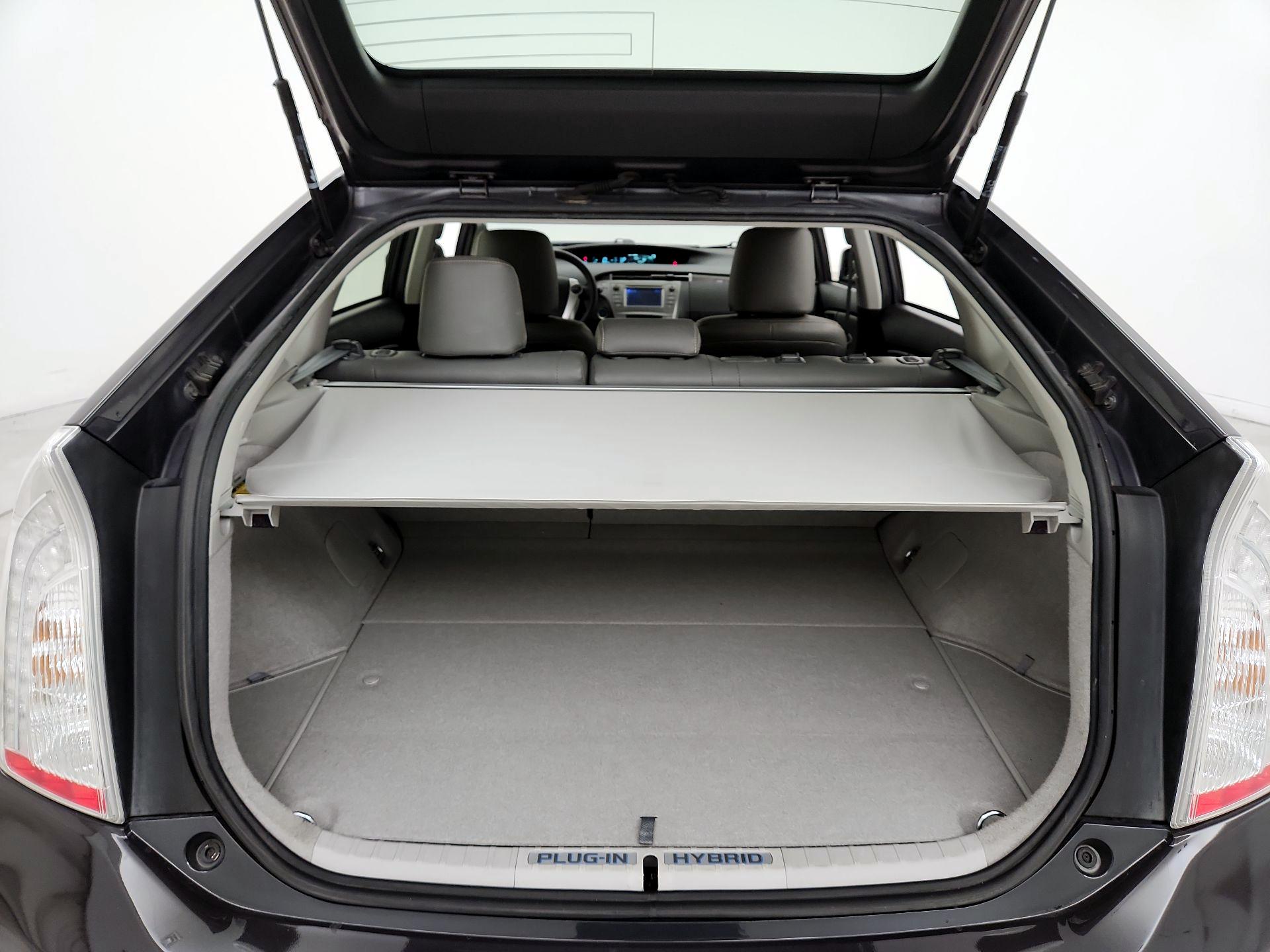 Thumbnail: 2014 Toyota Prius - 19