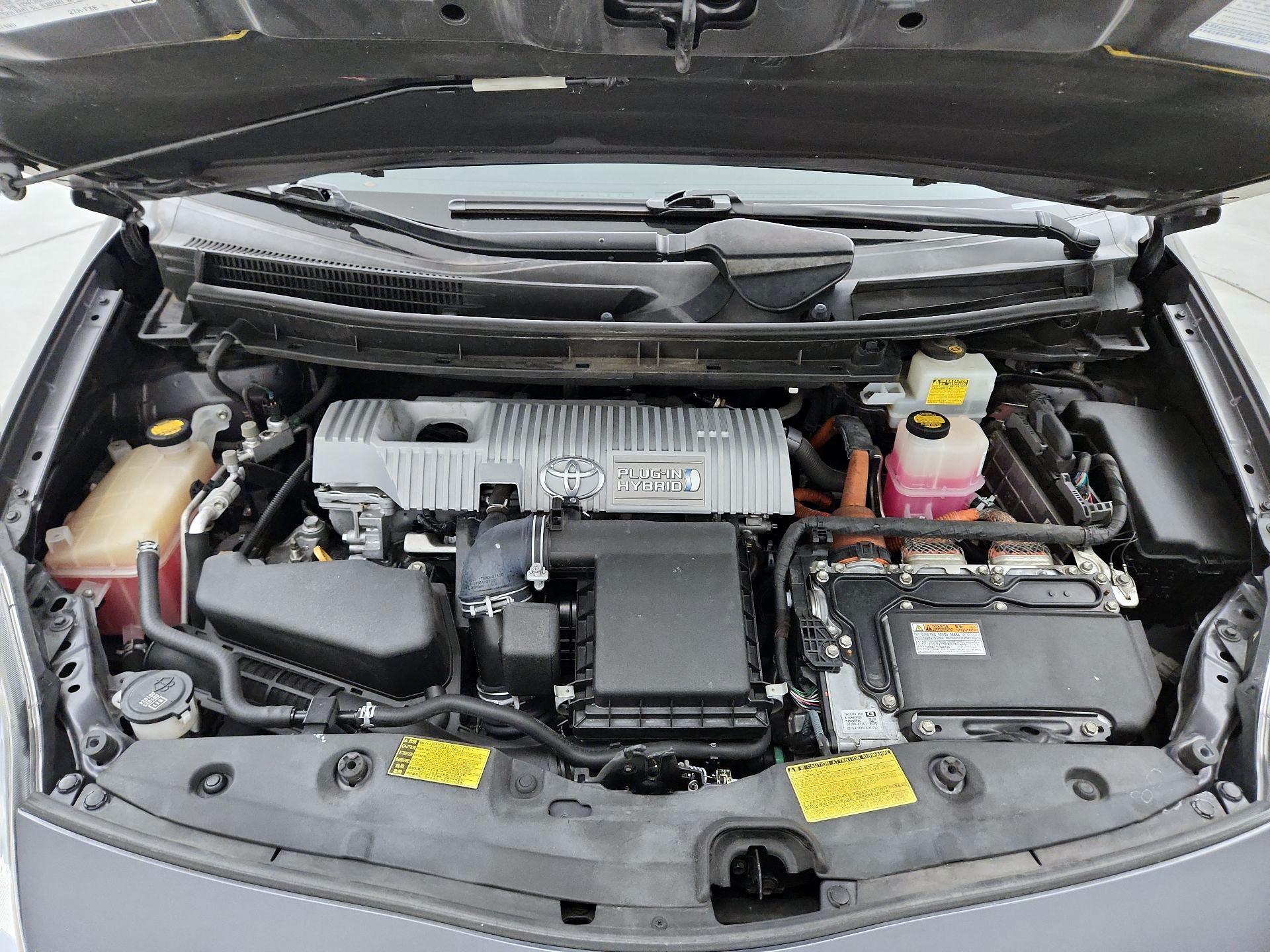 Thumbnail: 2014 Toyota Prius - 20