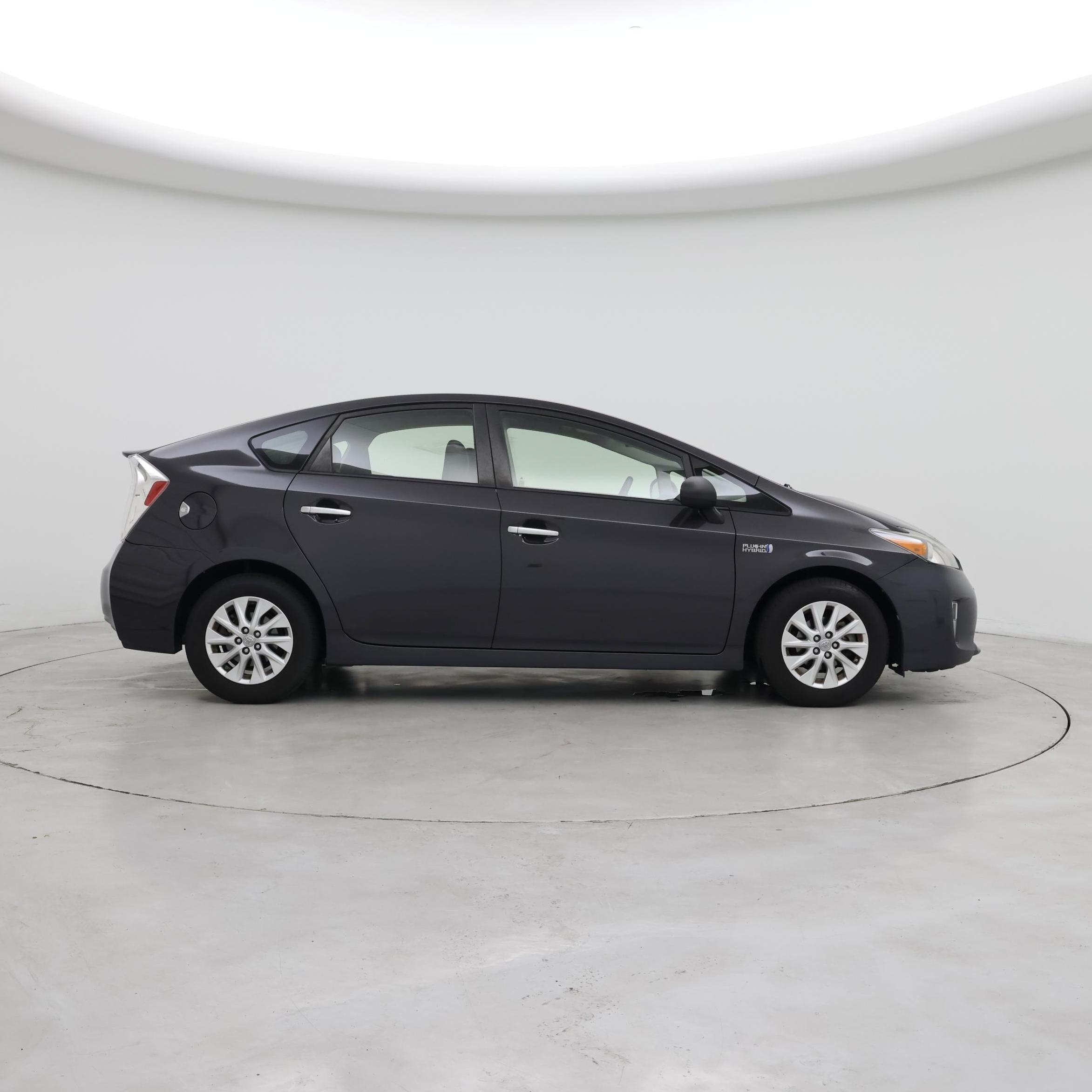 Thumbnail: 2014 Toyota Prius - 7