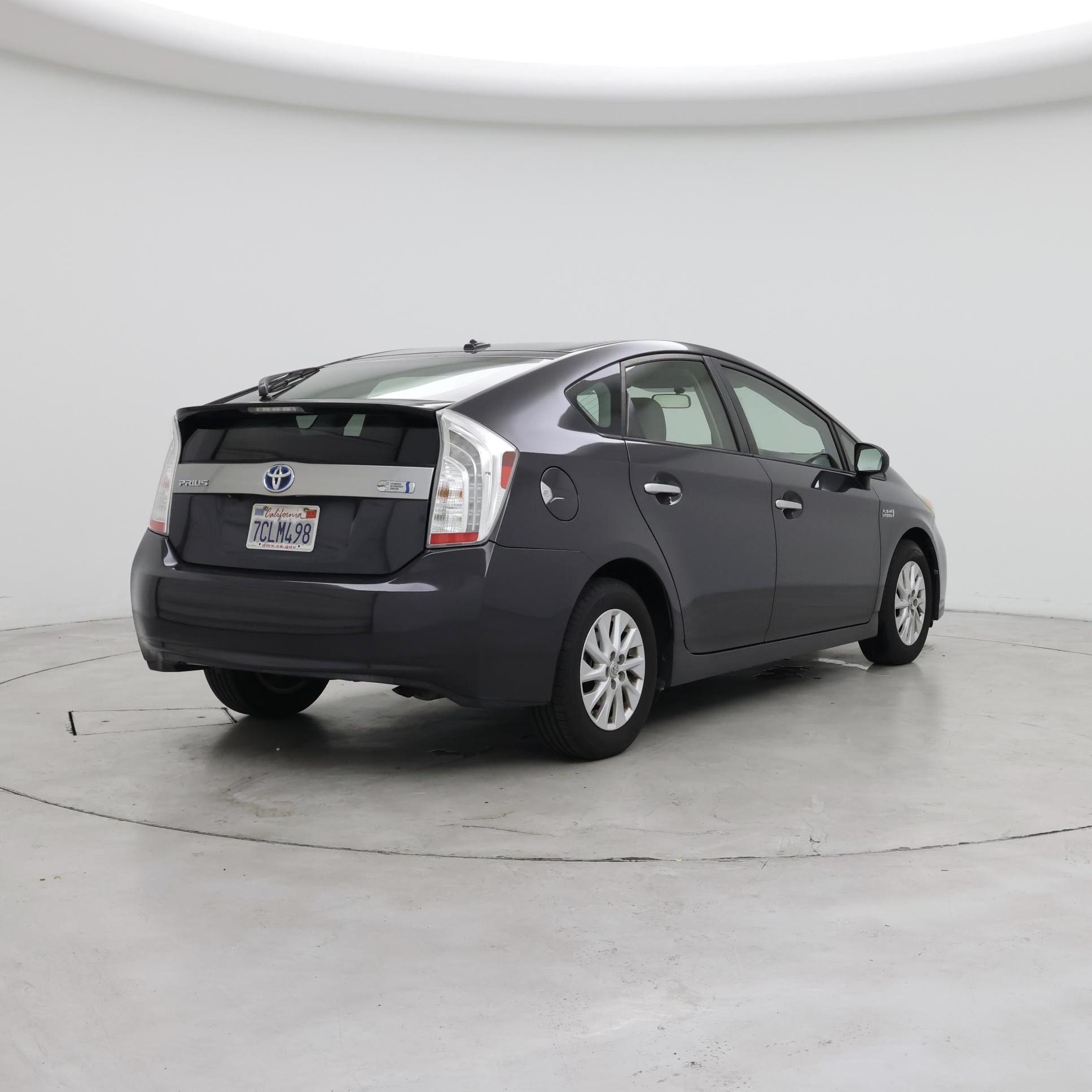 Thumbnail: 2014 Toyota Prius - 8