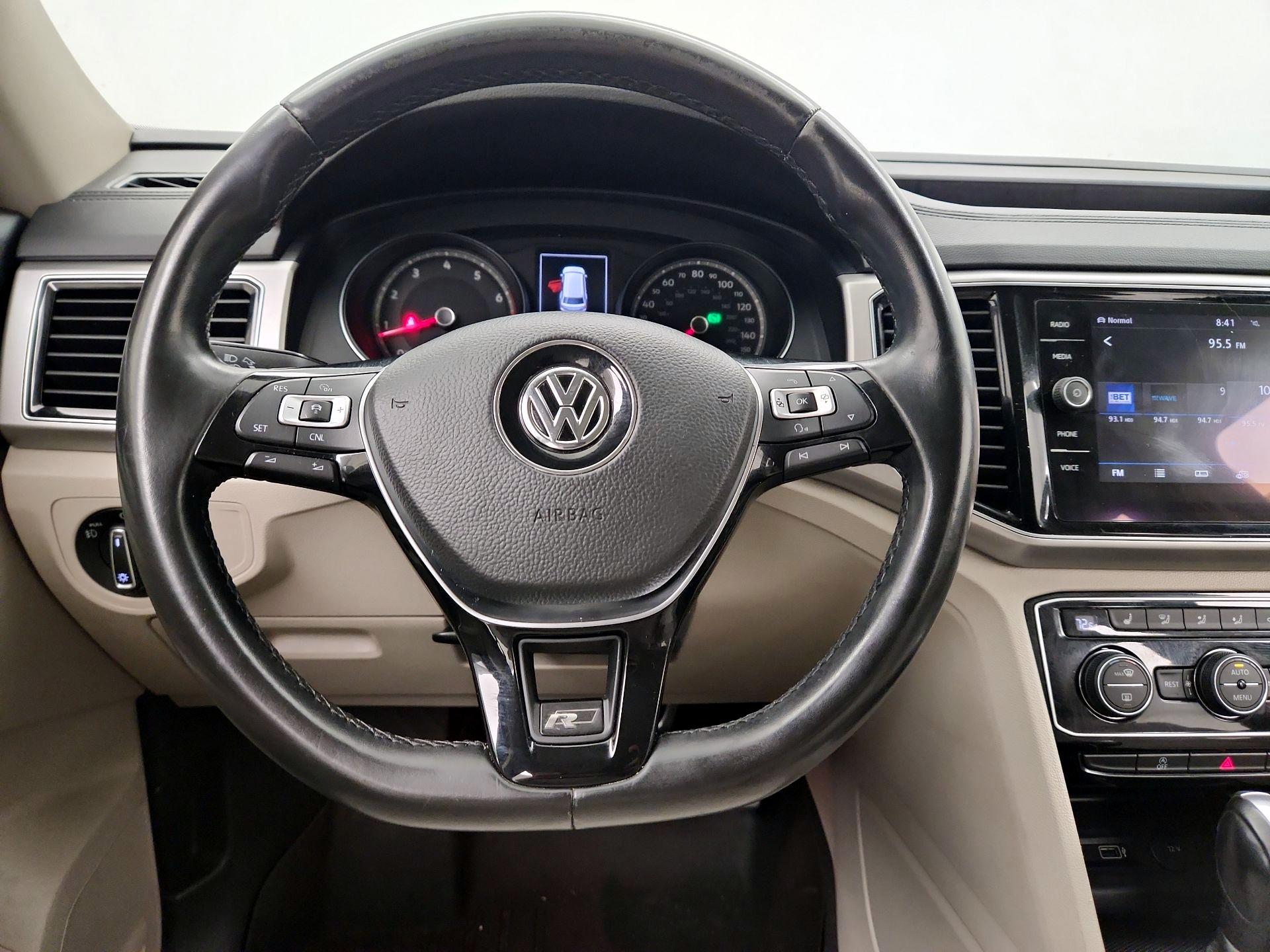 Thumbnail: 2018 Volkswagen Atlas - 10
