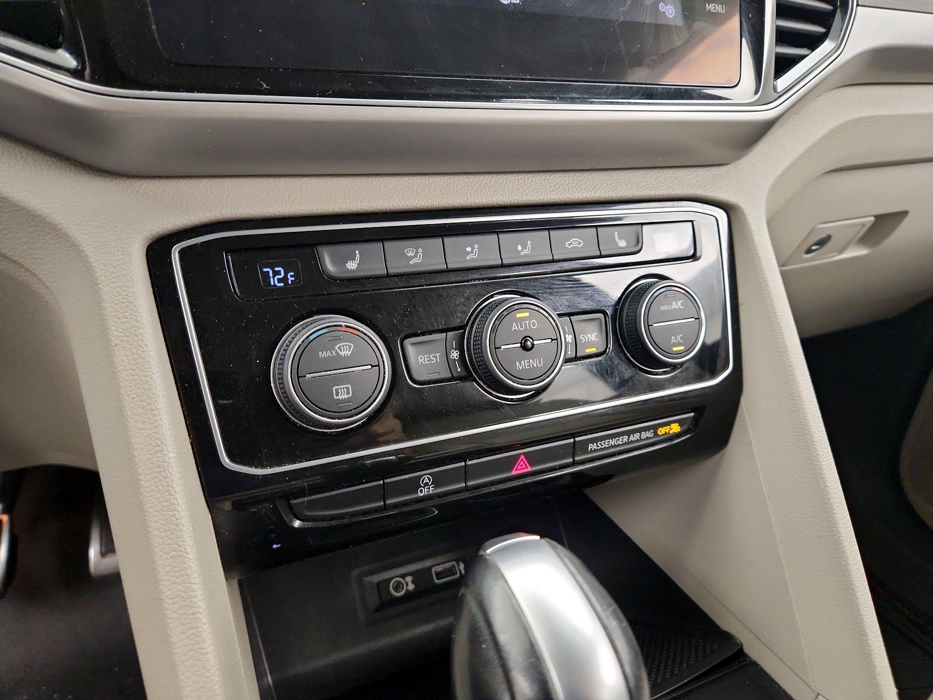 Thumbnail: 2018 Volkswagen Atlas - 16