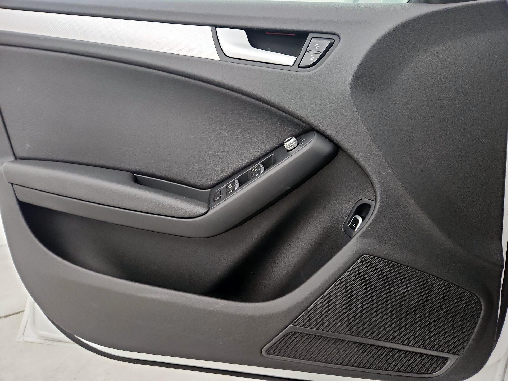 Thumbnail: 2014 Audi A4 - 12