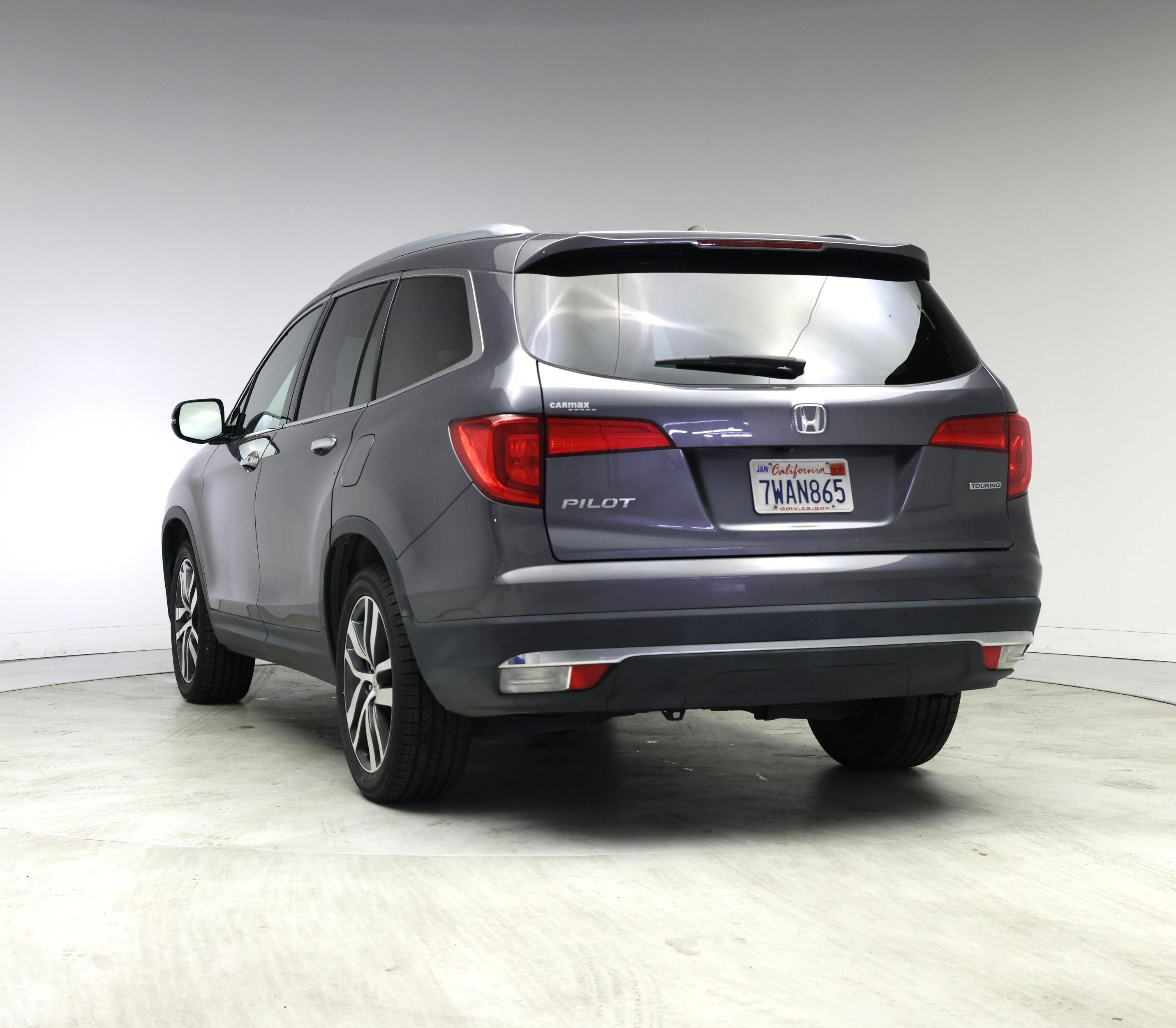 Thumbnail: 2017 Honda Pilot - 2