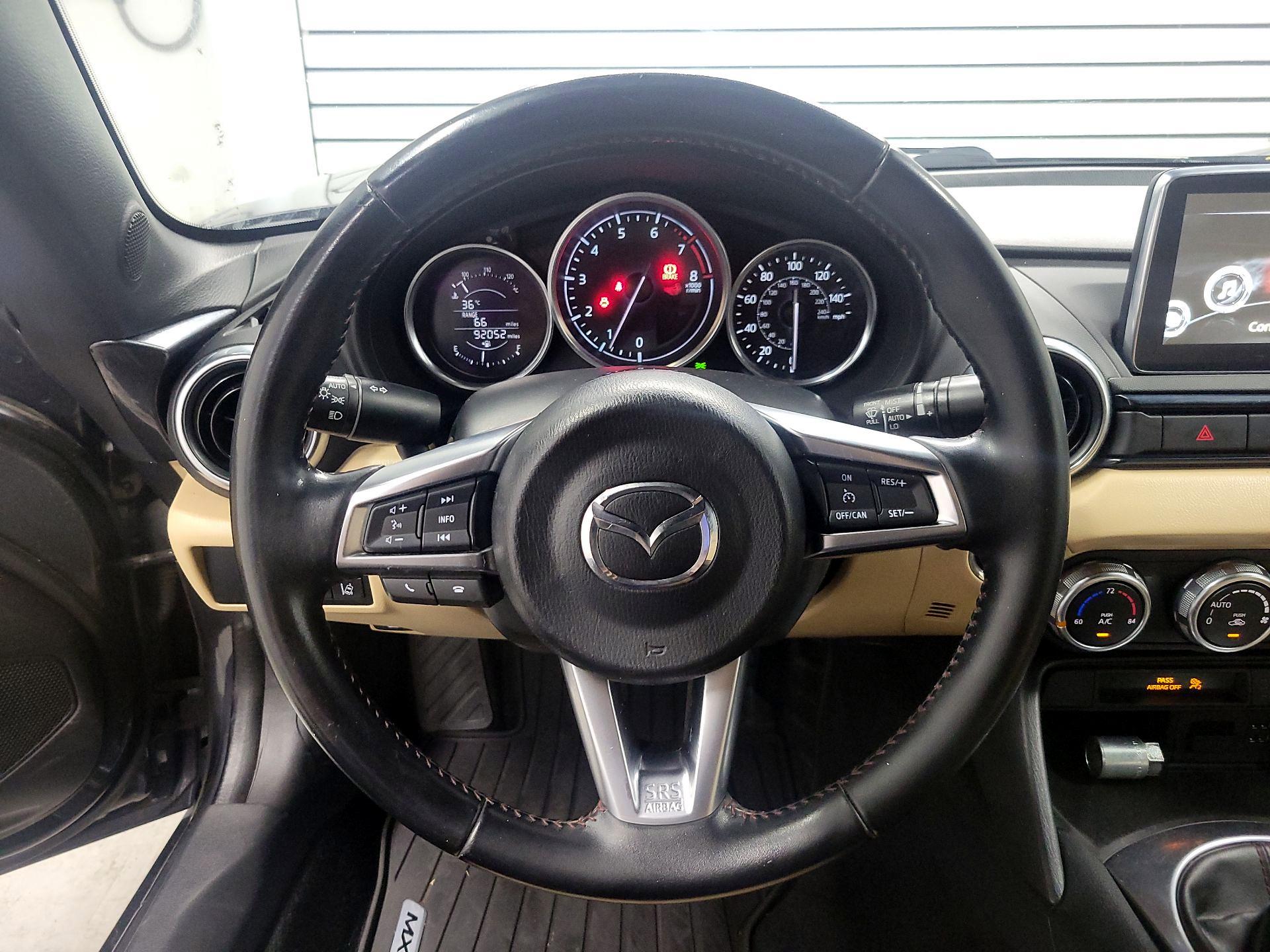 Thumbnail: 2016 Mazda MX-5 Miata - 10