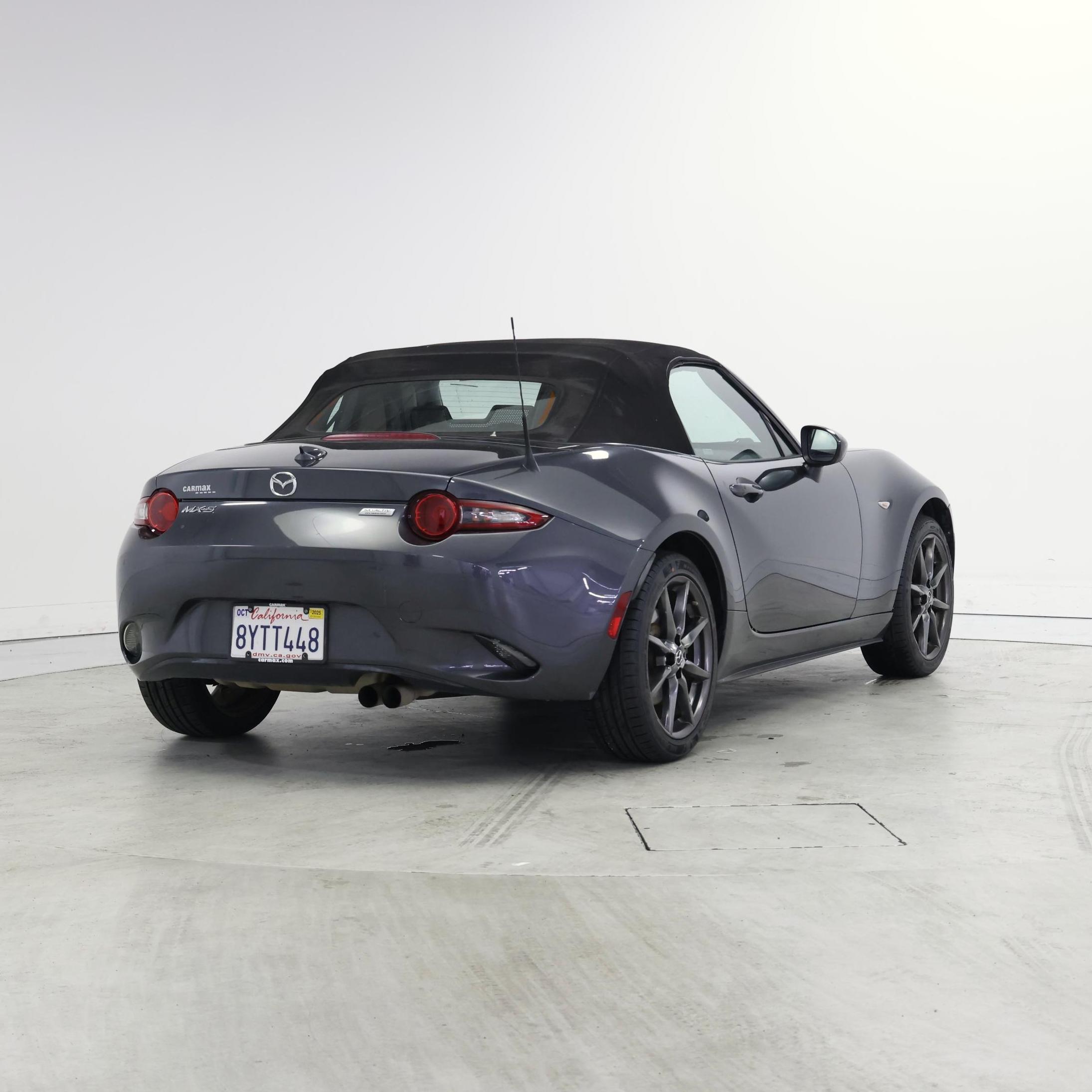 Thumbnail: 2016 Mazda MX-5 Miata - 8
