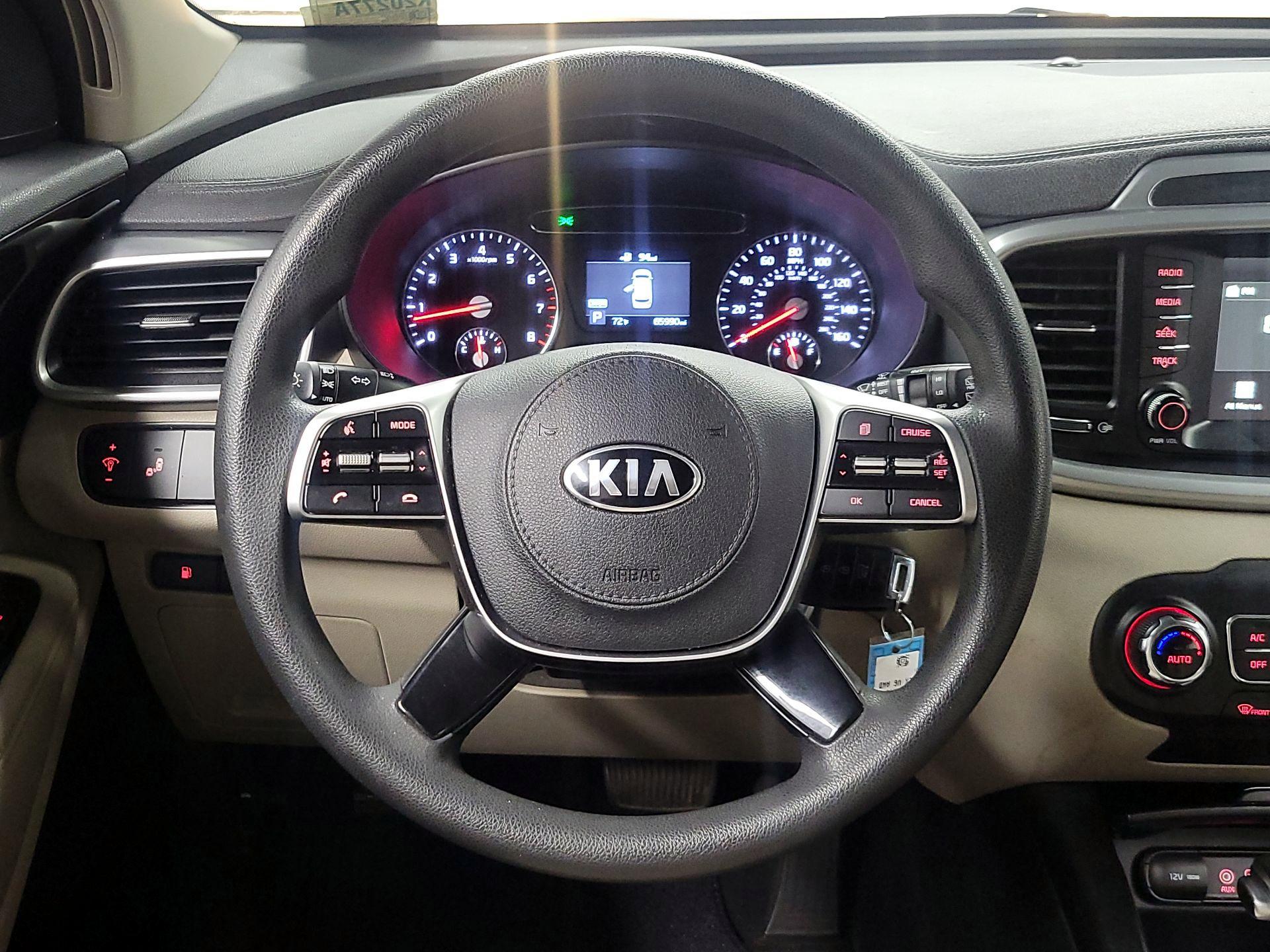Thumbnail: 2019 Kia Sorento - 10