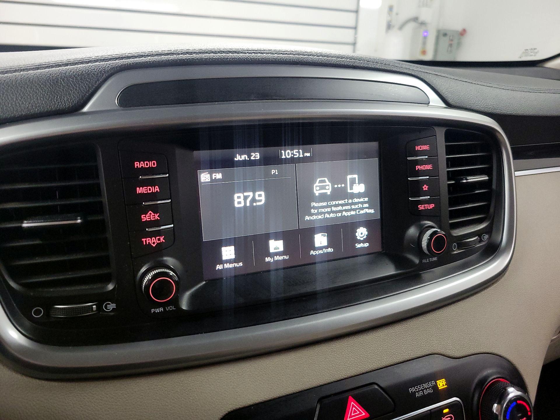 Thumbnail: 2019 Kia Sorento - 15