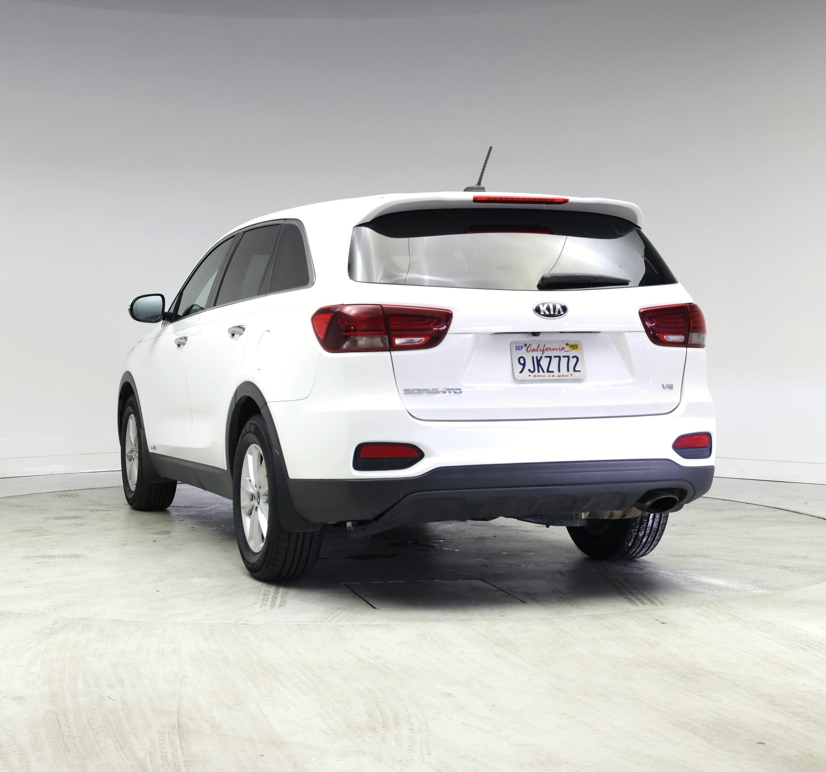Thumbnail: 2019 Kia Sorento - 2
