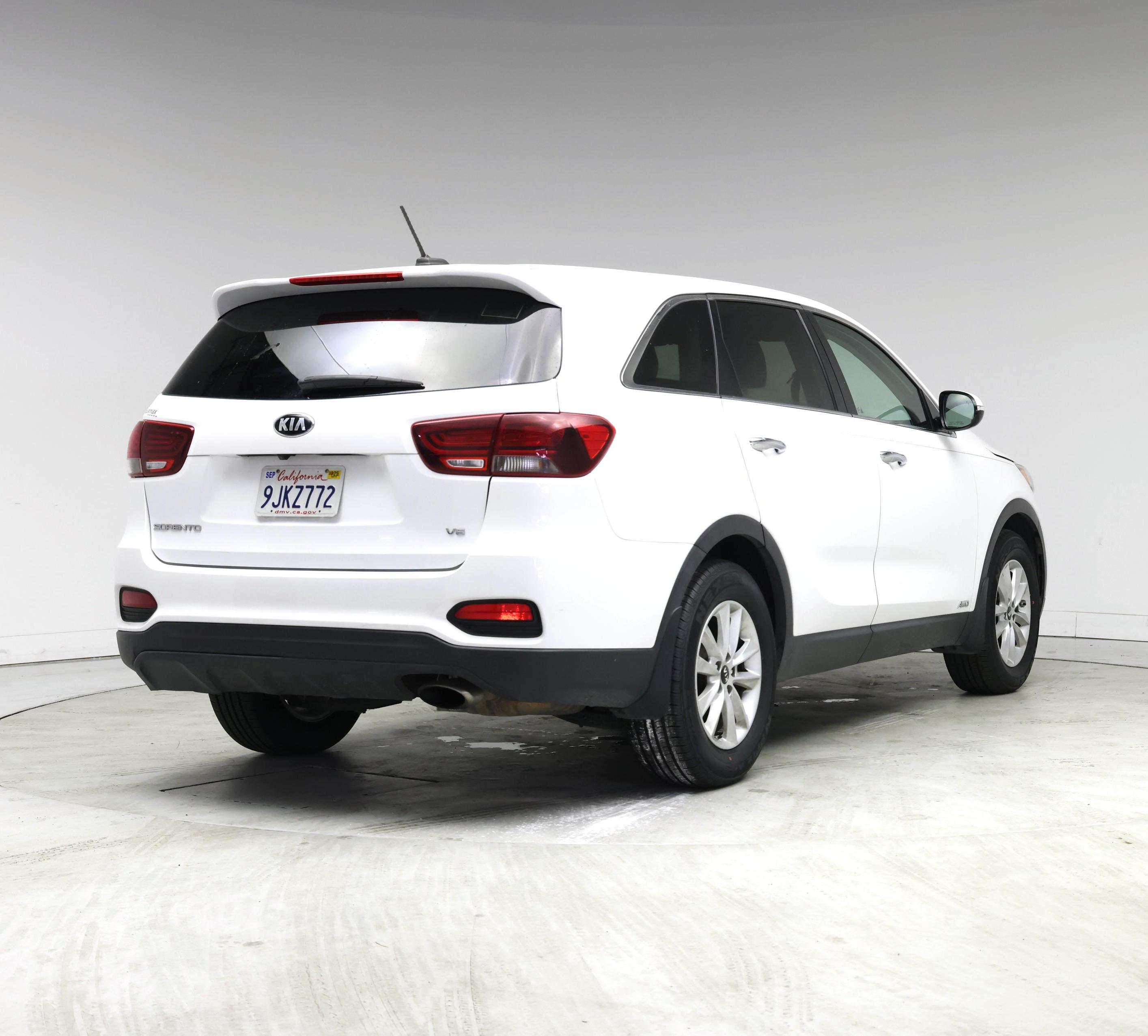 Thumbnail: 2019 Kia Sorento - 8