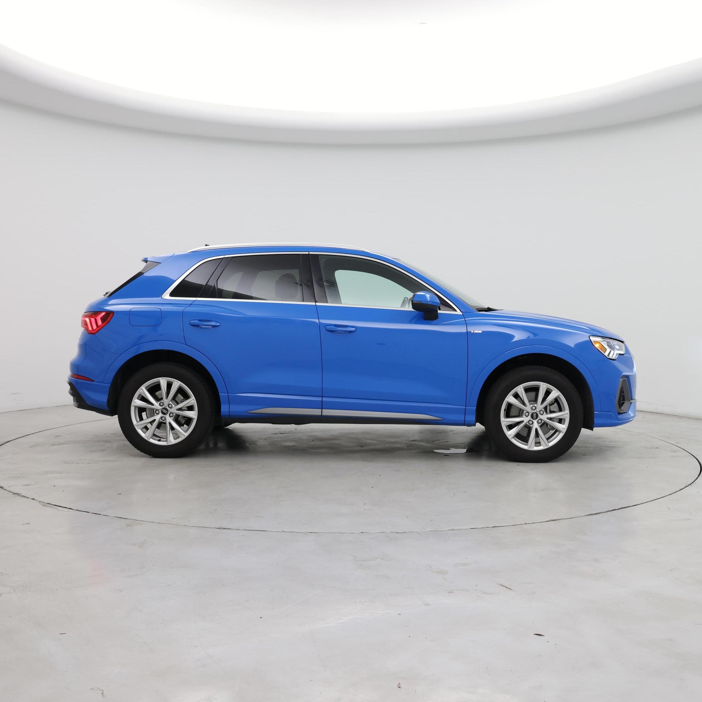 Thumbnail: 2022 Audi Q3 - 7