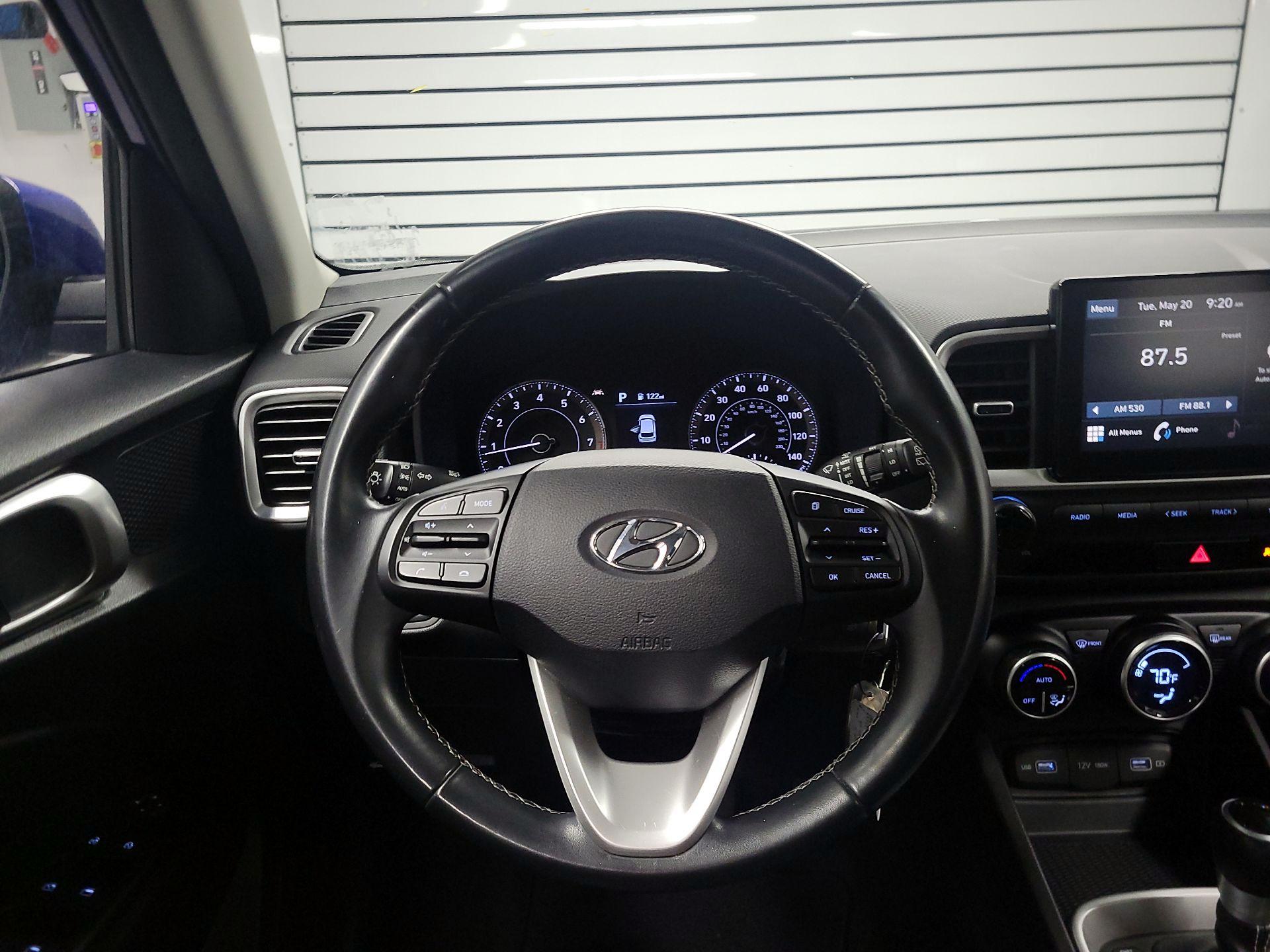 Thumbnail: 2022 Hyundai Venue - 10