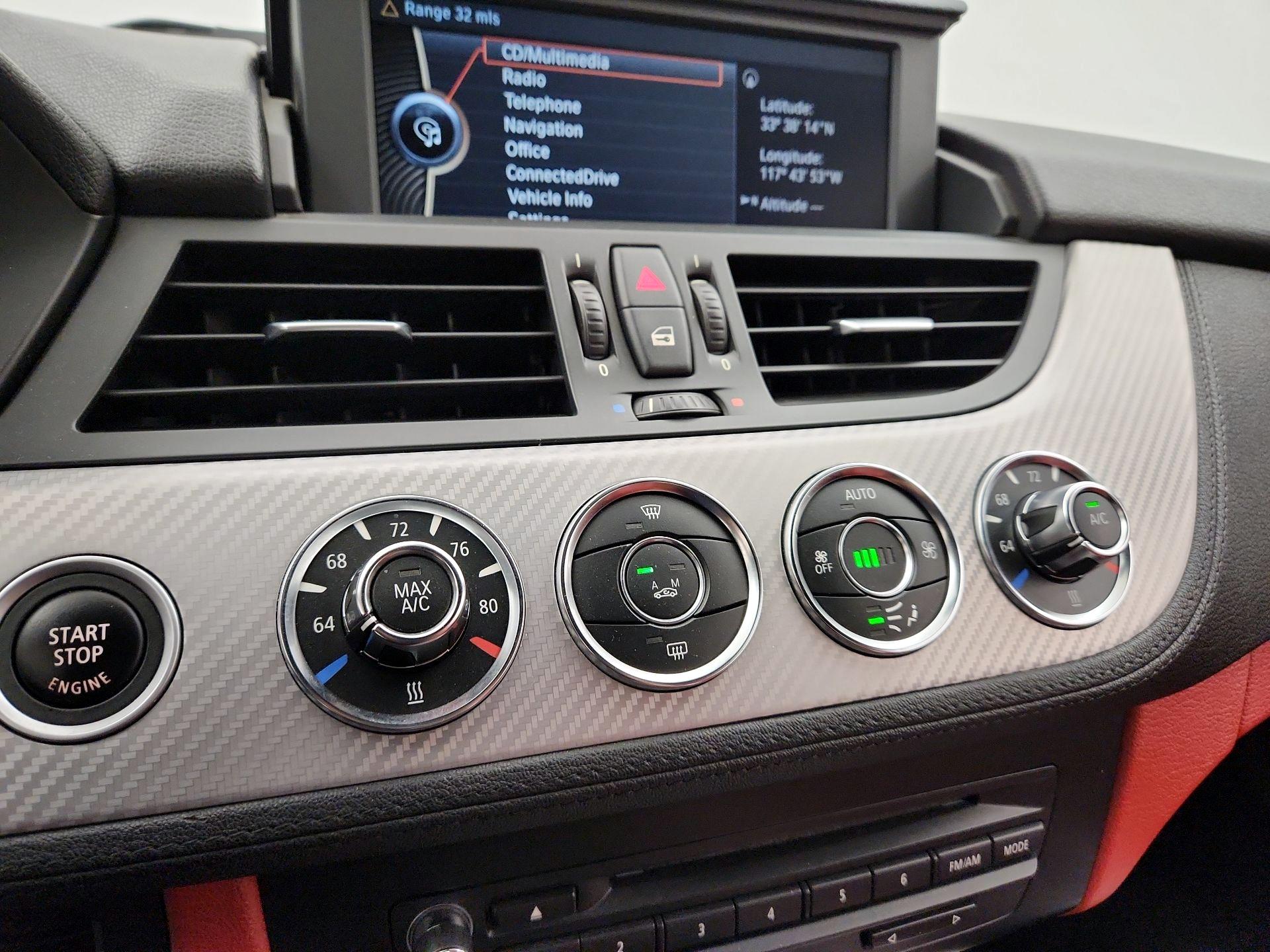 Thumbnail: 2013 BMW Z4 - 16