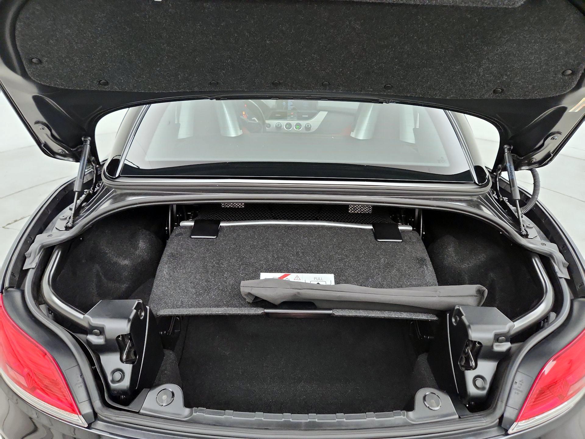 Thumbnail: 2013 BMW Z4 - 19