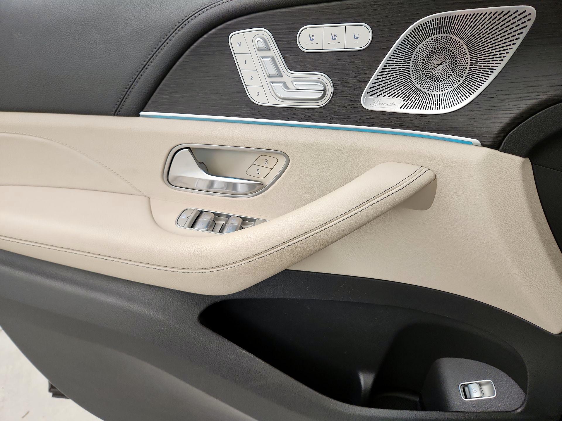 Thumbnail: 2020 Mercedes-Benz GLE - 12