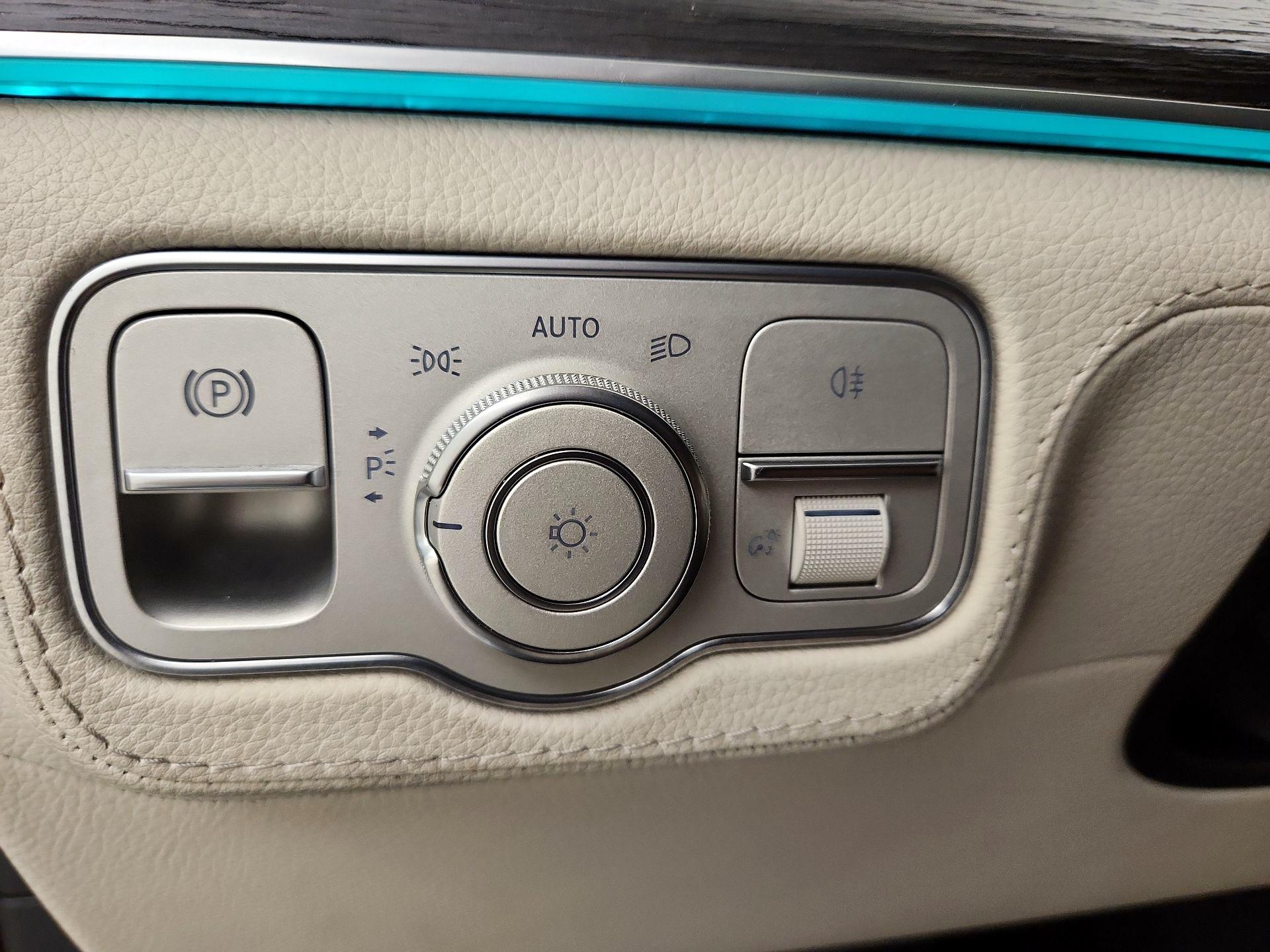 Thumbnail: 2020 Mercedes-Benz GLE - 13