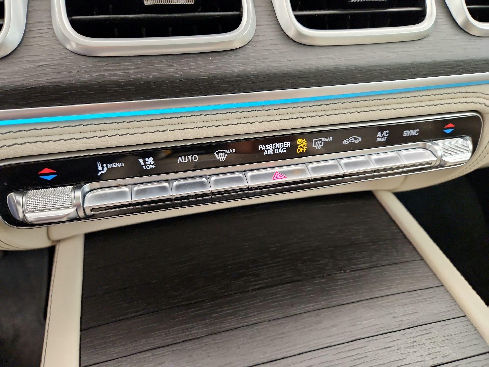 Thumbnail: 2020 Mercedes-Benz GLE - 17