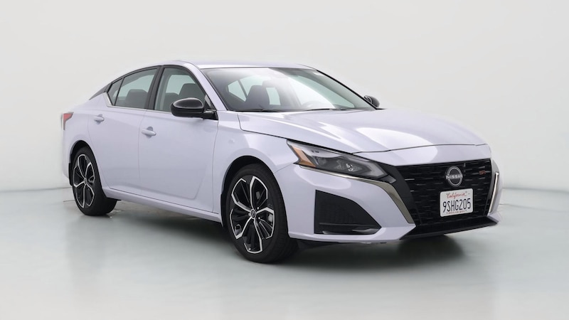 2025 Nissan Altima SR Hero Image