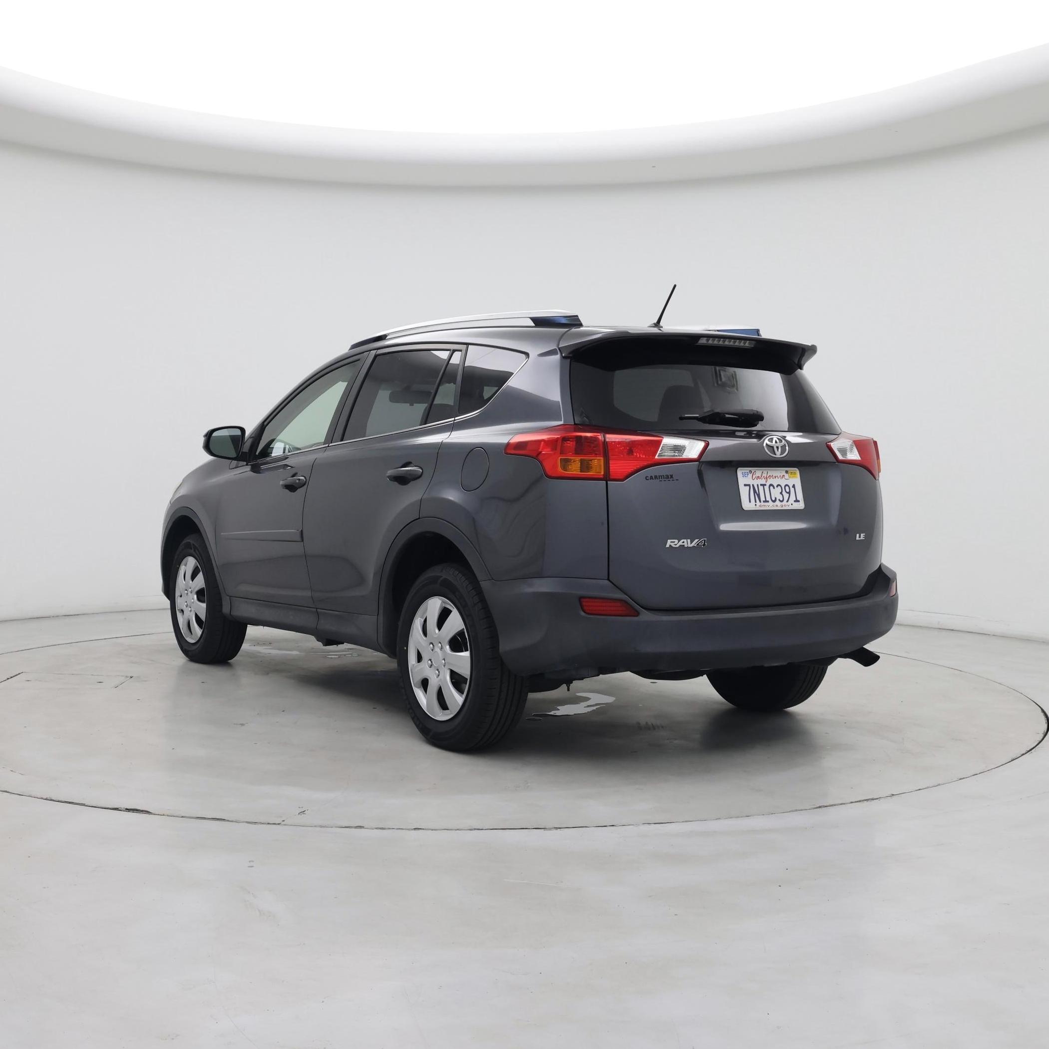 Thumbnail: 2015 Toyota RAV4 - 2