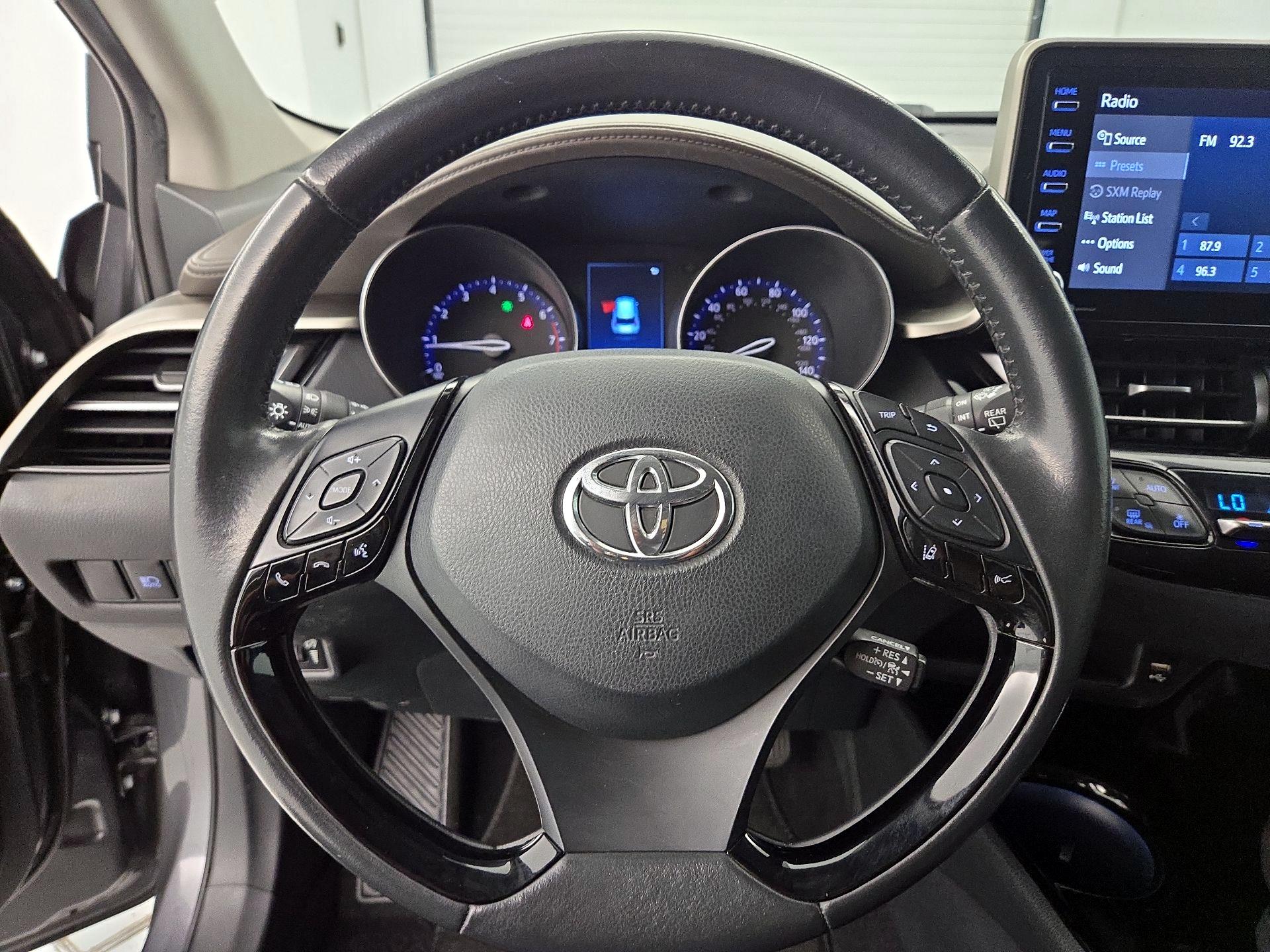 Thumbnail: 2022 Toyota C-HR - 10