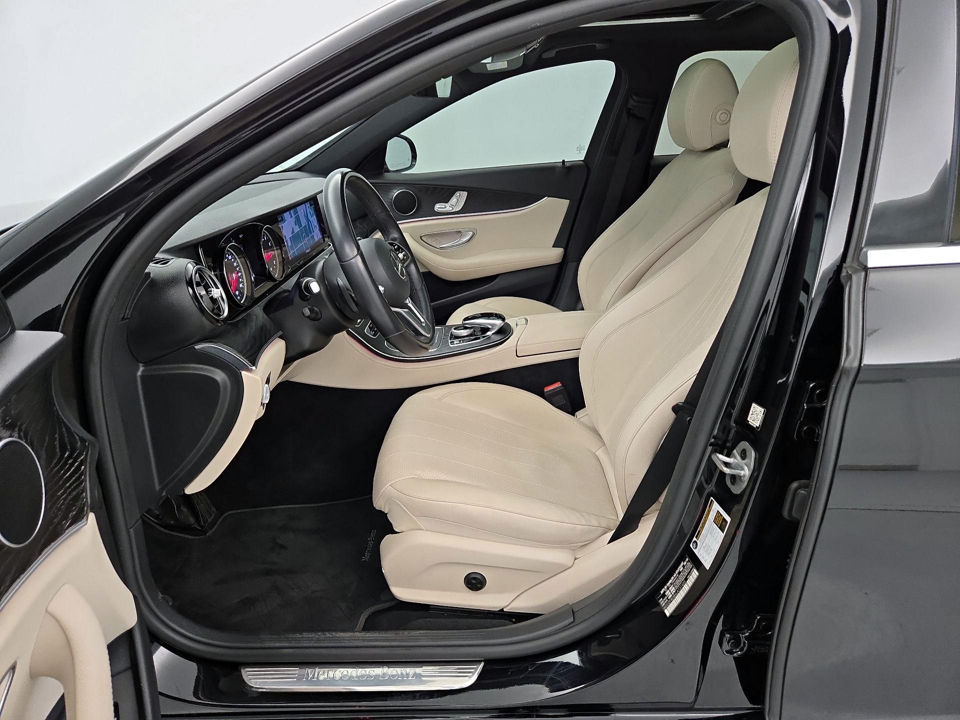 Thumbnail: 2020 Mercedes-Benz E-Class - 11