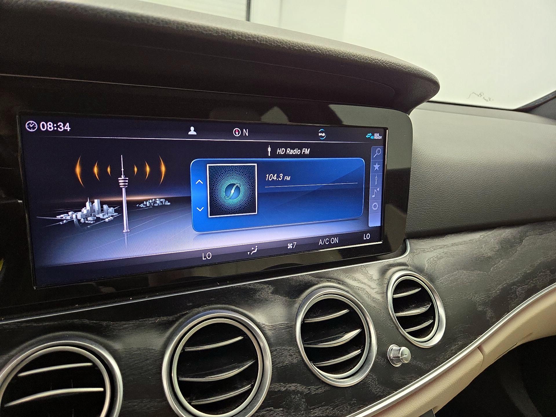 Thumbnail: 2020 Mercedes-Benz E-Class - 16