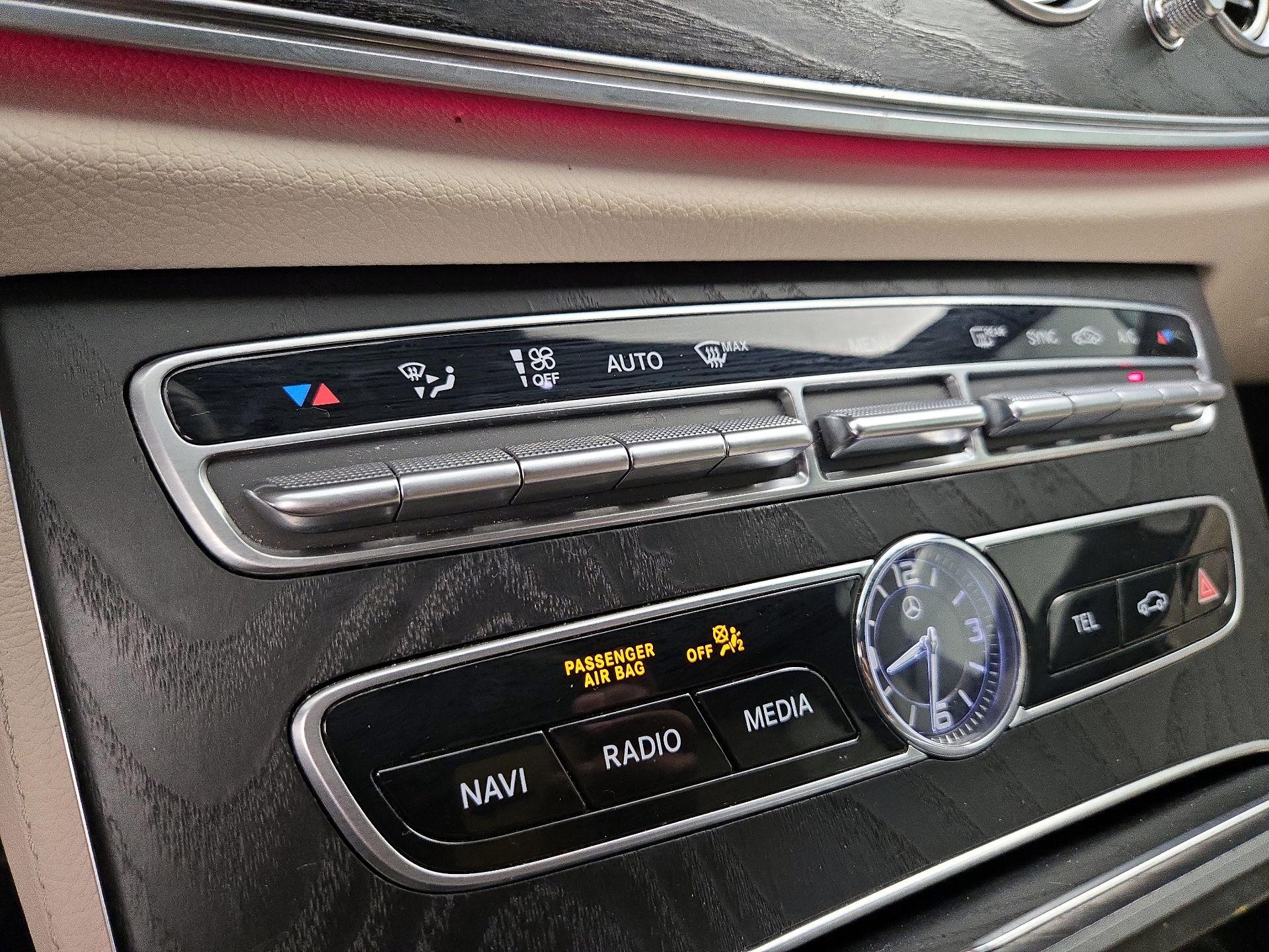 Thumbnail: 2020 Mercedes-Benz E-Class - 17