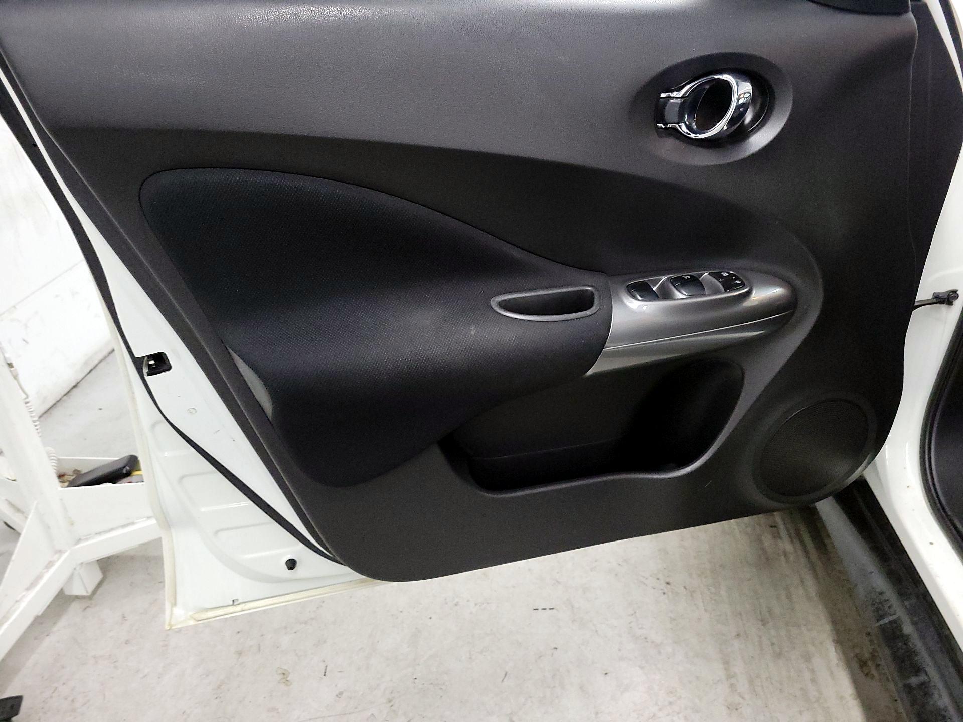 Thumbnail: 2015 Nissan Juke - 12