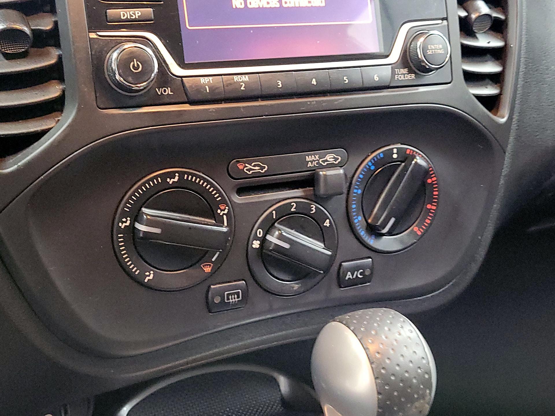 Thumbnail: 2015 Nissan Juke - 16
