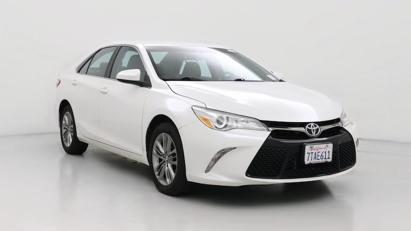 2016 Toyota Camry SE Hero Image