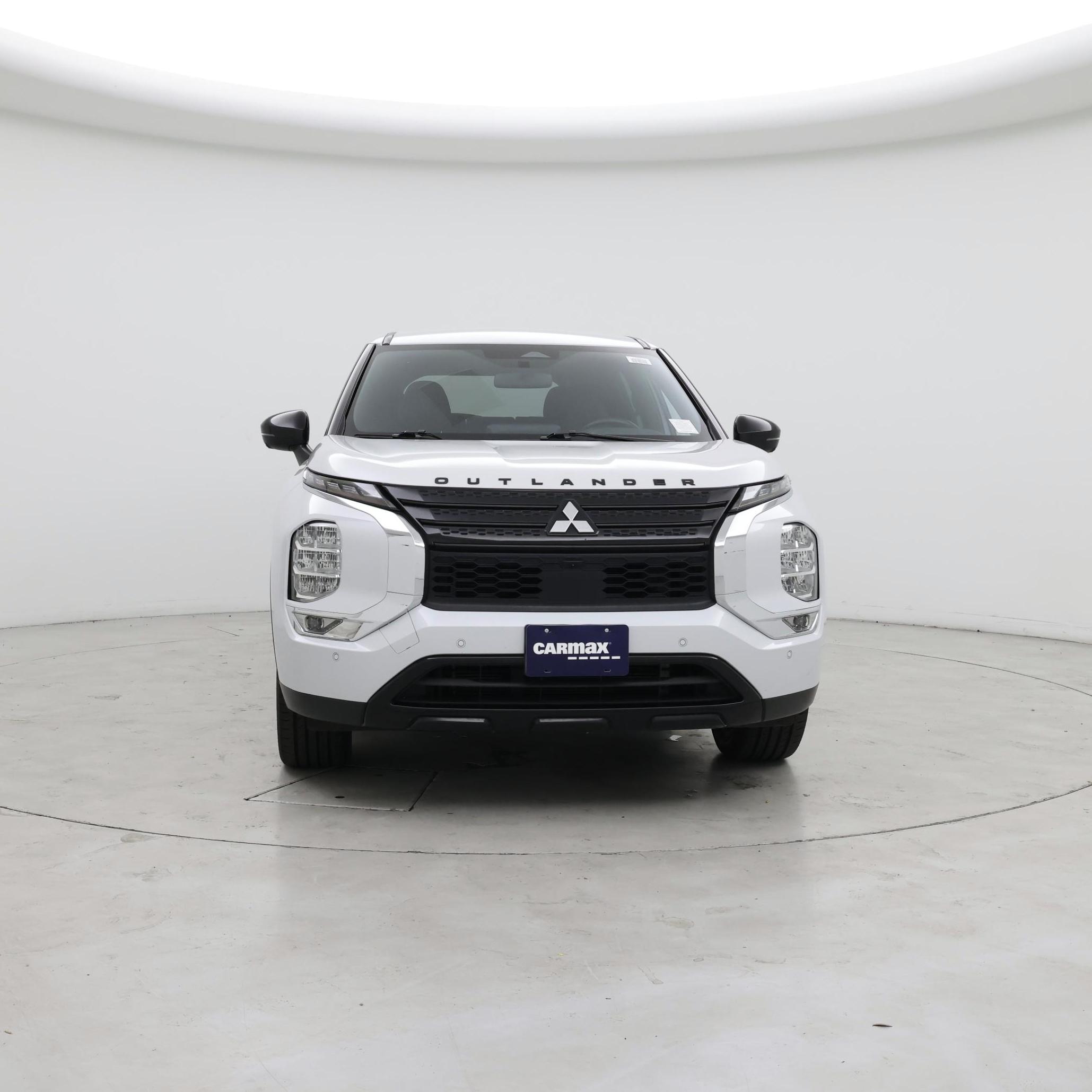 Thumbnail: 2023 Mitsubishi Outlander - 5