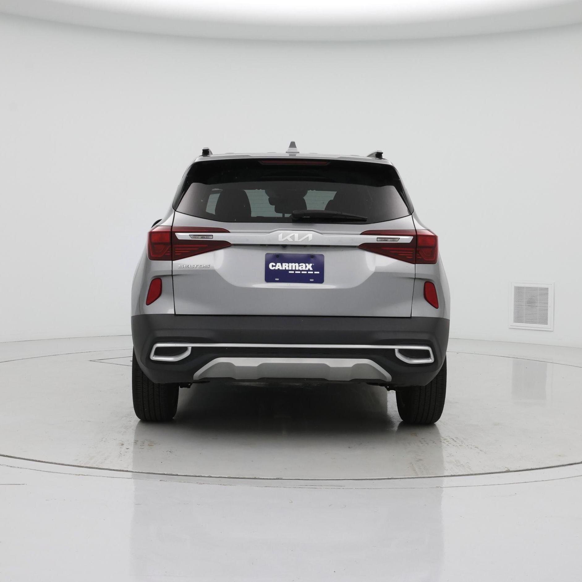 Thumbnail: 2023 Kia Seltos - 6
